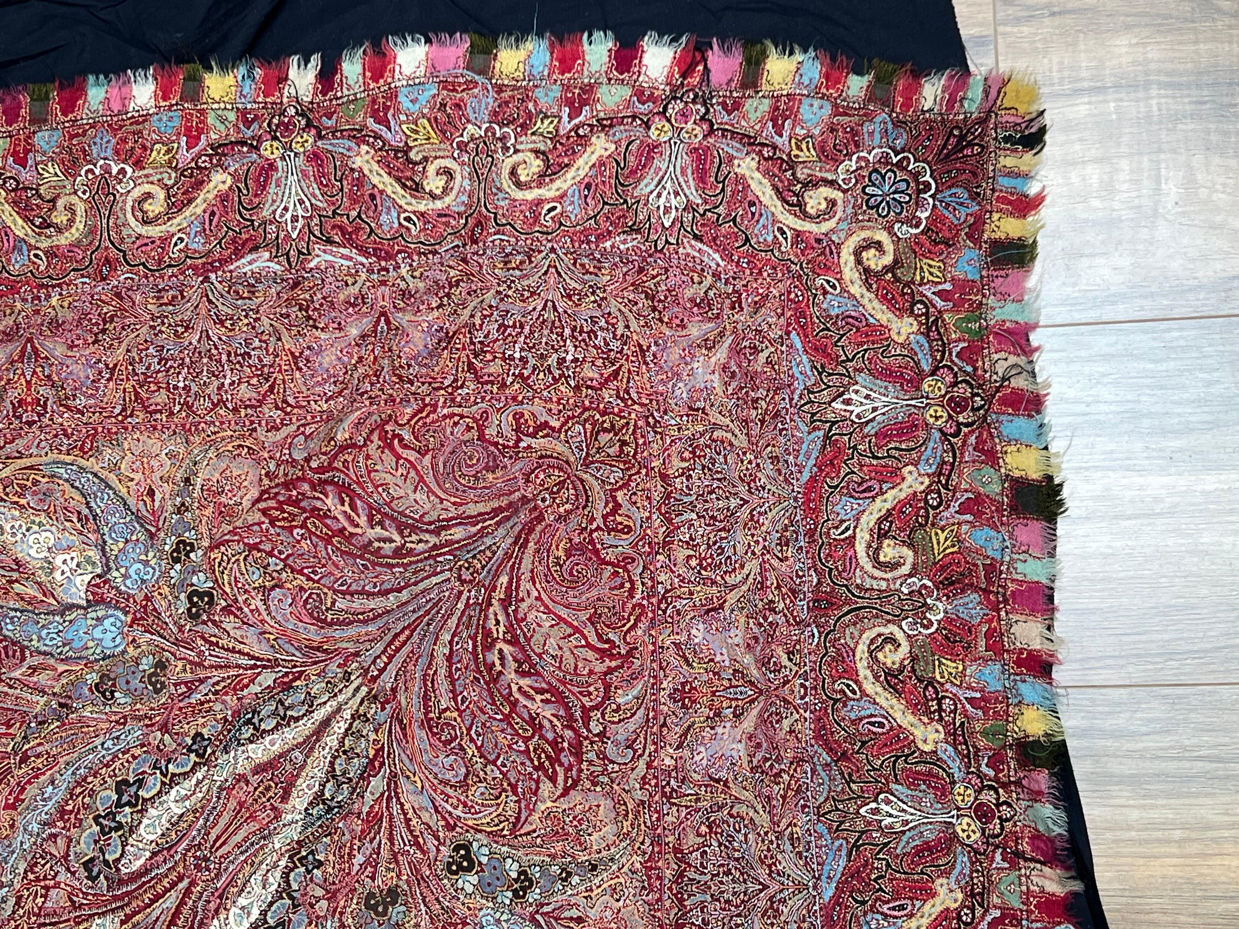 Châle Kani Cachemire ancien signé  Médaillon rayonnant vers 1870 Bon état - En vente à Westfield, MA
