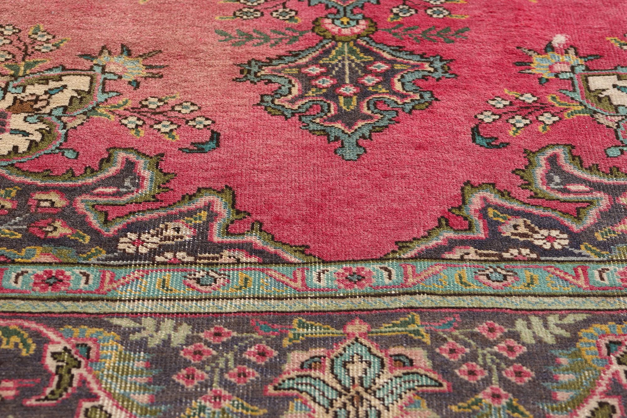 Signed Antique Persian Kermanshah Rug In Good Condition For Sale In Dallas, TX
