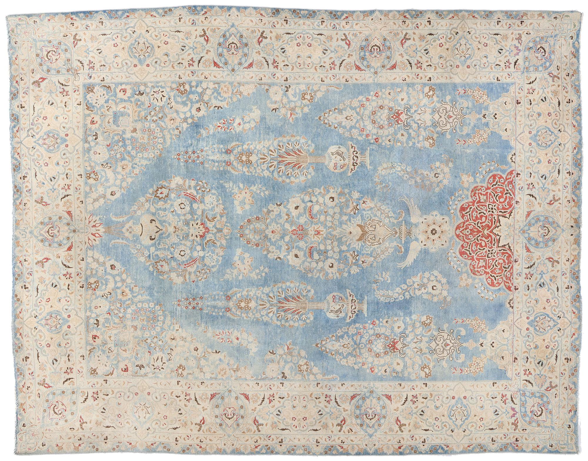 Signierter antiker persischer Mashhad-Teppich mit modernem Stil im Angebot 4