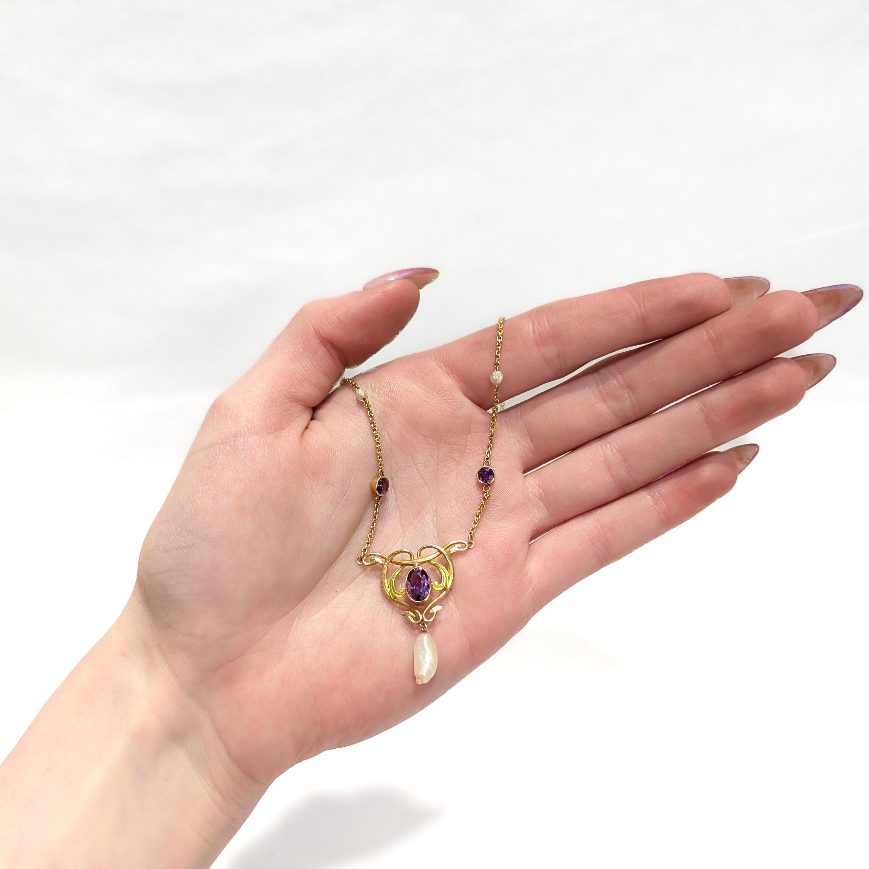 Collana Lavalier firmata Art Nouveau Krementz in oro 14K, ametista, perla e smalto In condizioni buone in vendita a Philadelphia, PA