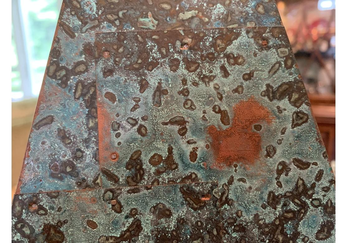 Signed Arts & Crafts Artisan Verdigris Copper Table Lamp en vente 2