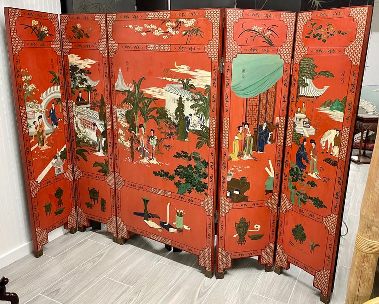 Signed Asian Chinoiserie Coromandel Red Five Panel Screen Room Divider In Good Condition In West Hartford, CT