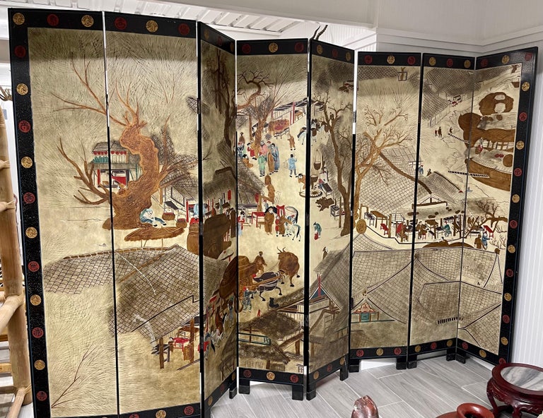 Signed Asian Coromandel Eight Panel Screen Expandable Room Divider In Good Condition For Sale In West Hartford, CT