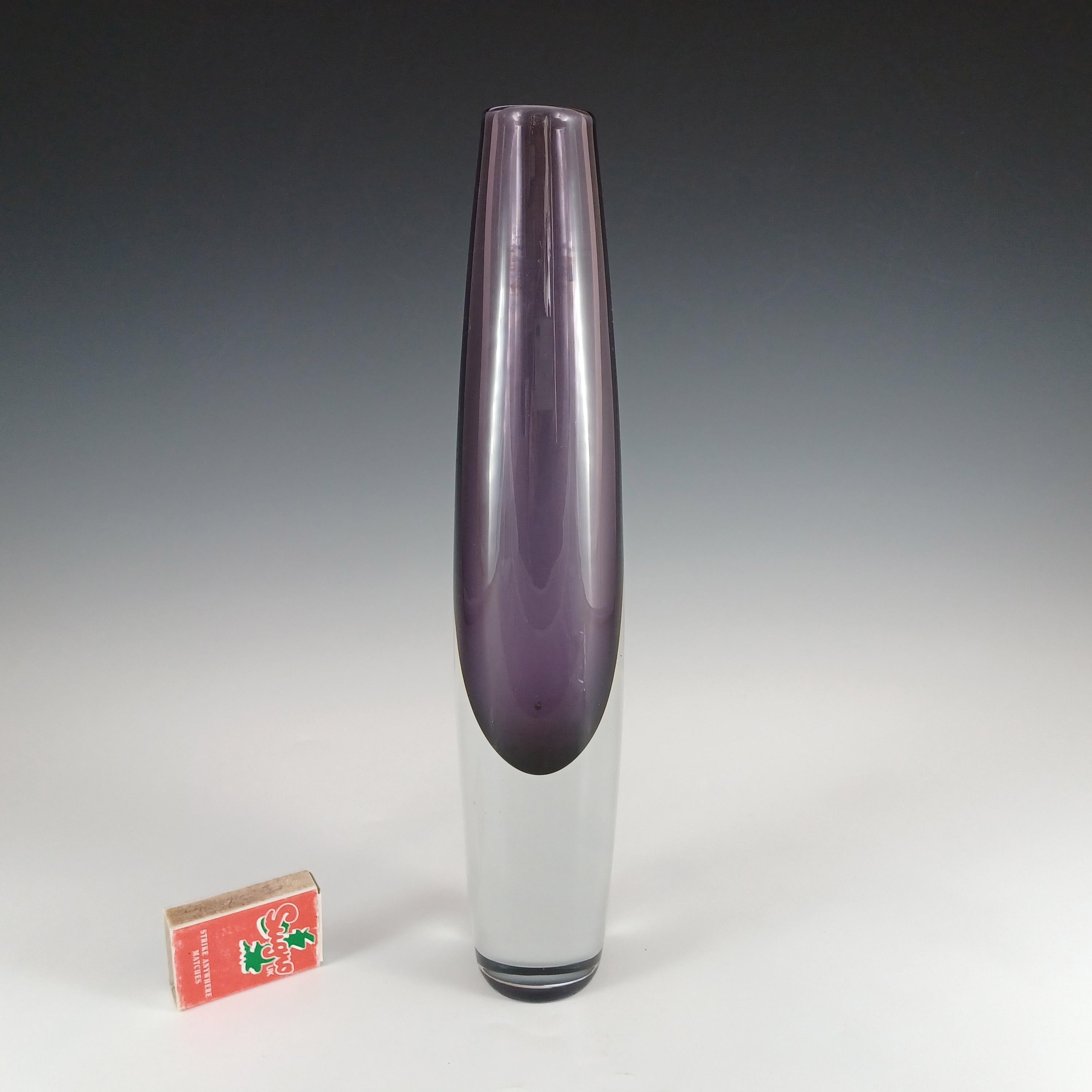 SIGNED Asta Strömberg #B938 Swedish Purple Cased Glass 'Sputnik' Vase 3