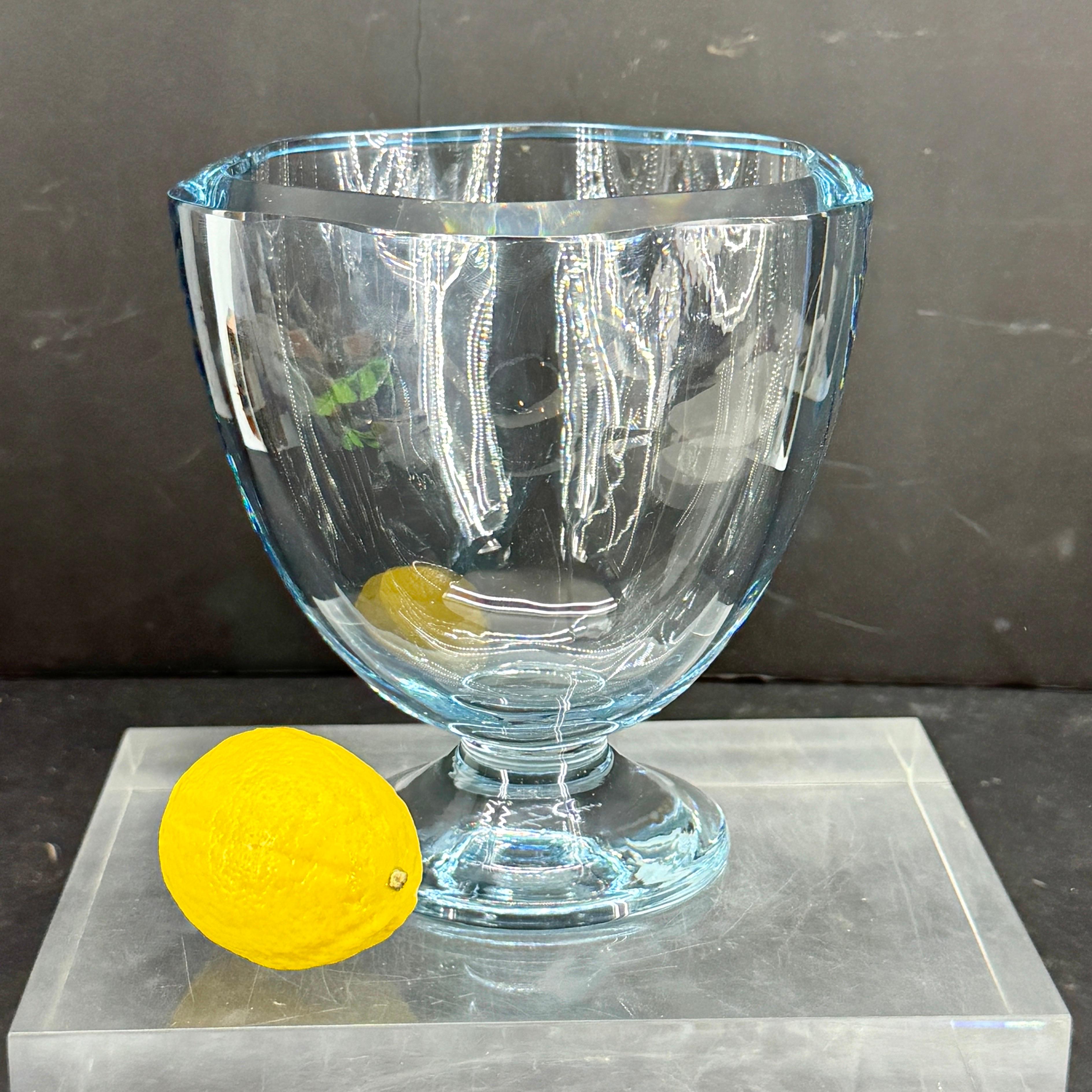 Vaso in vetro firmato Asta Stromberg per Strombergshyttan, Svezia in vendita 4