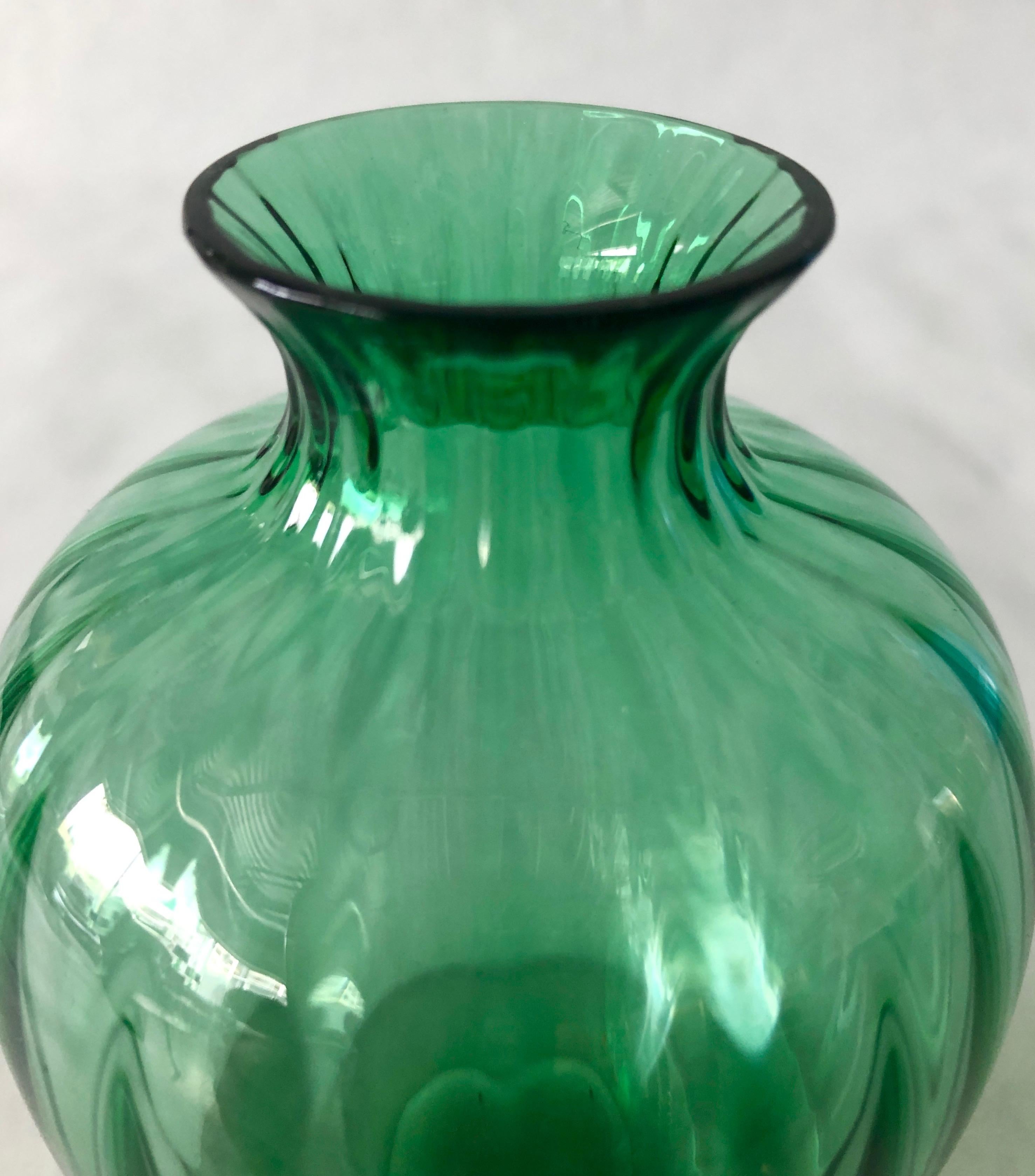 Signed Baccarat Emerald Green Crystal with Clear Stem Ribbed Baluster Vase In Good Condition For Sale In Houston, TX