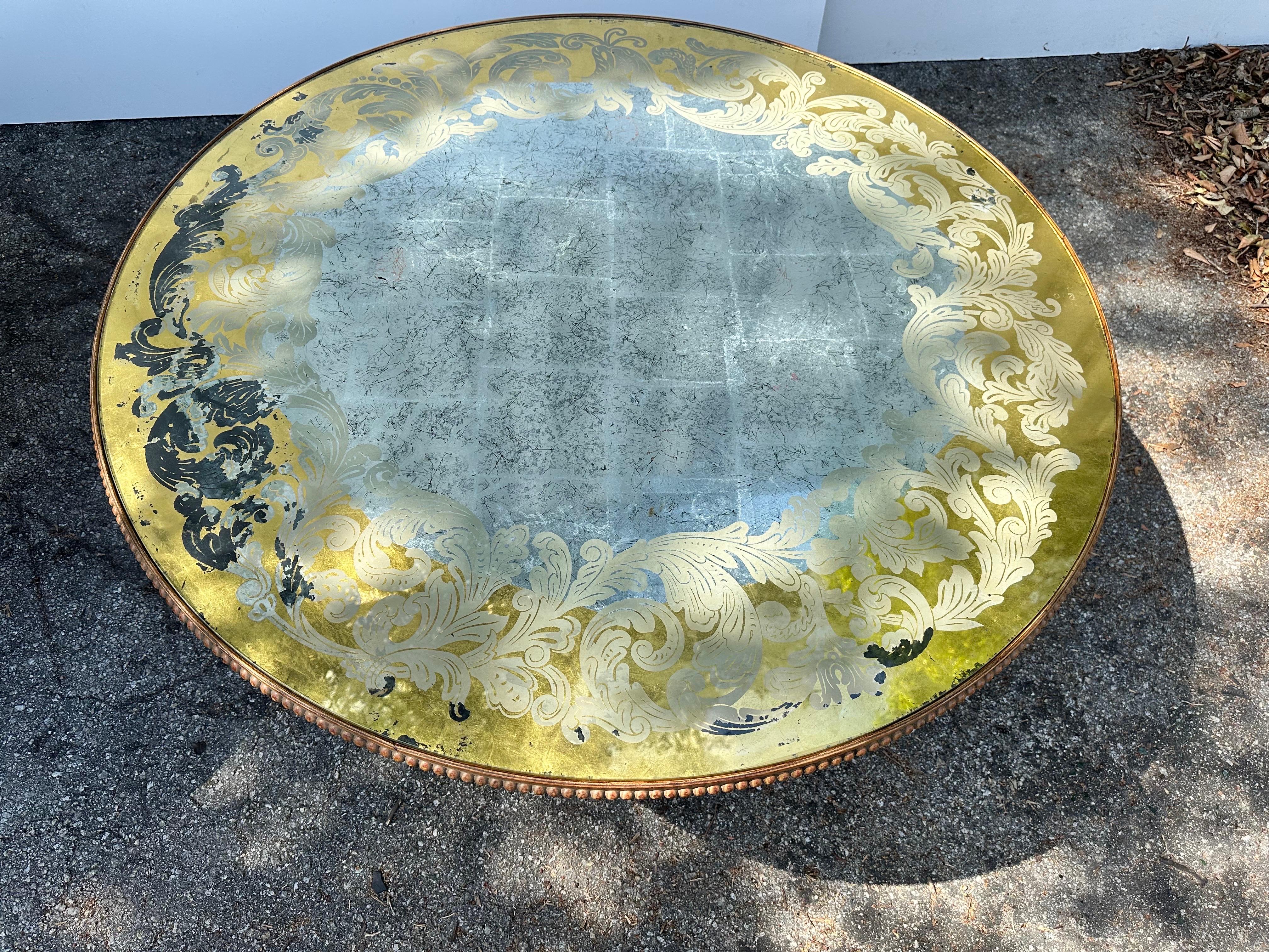 Signed Baker Furniture Verre Eglomisé pair of tables  In Distressed Condition For Sale In Miami, FL