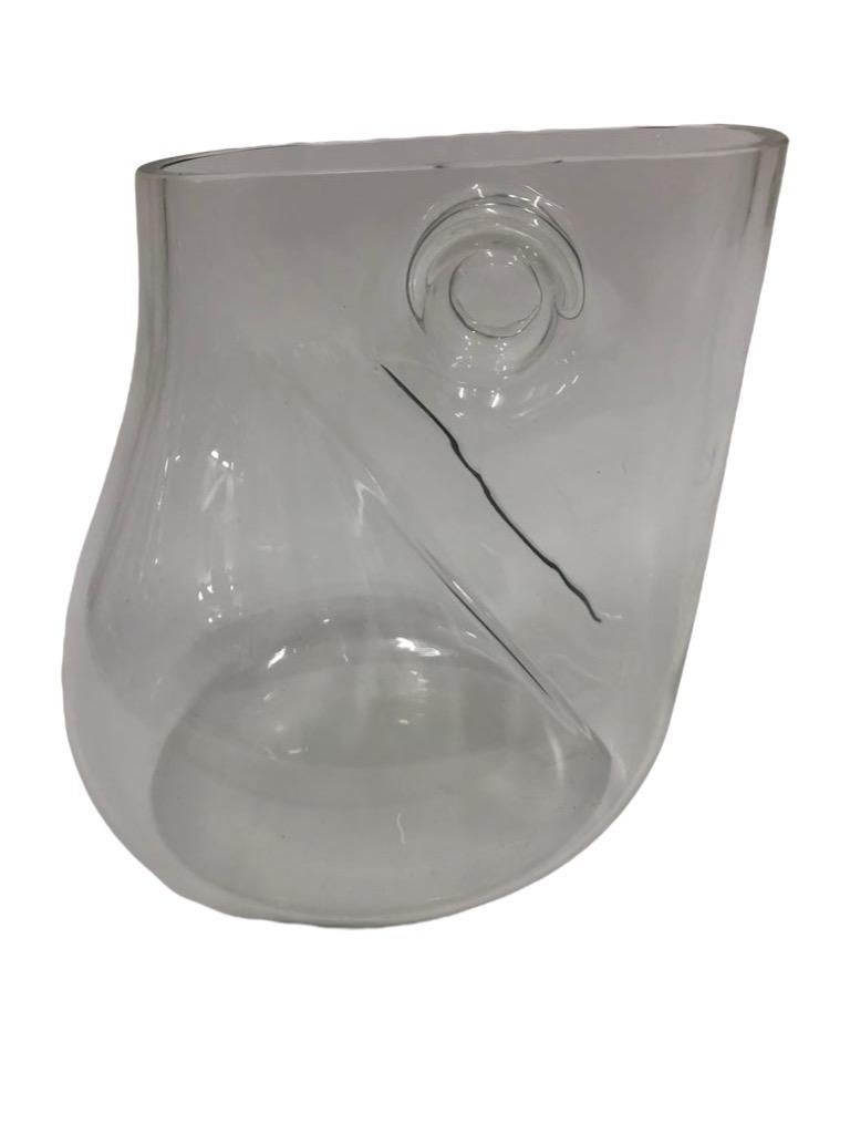 Modernistische Vase aus Muranoglas von Barbini, signiert (Postmoderne) im Angebot