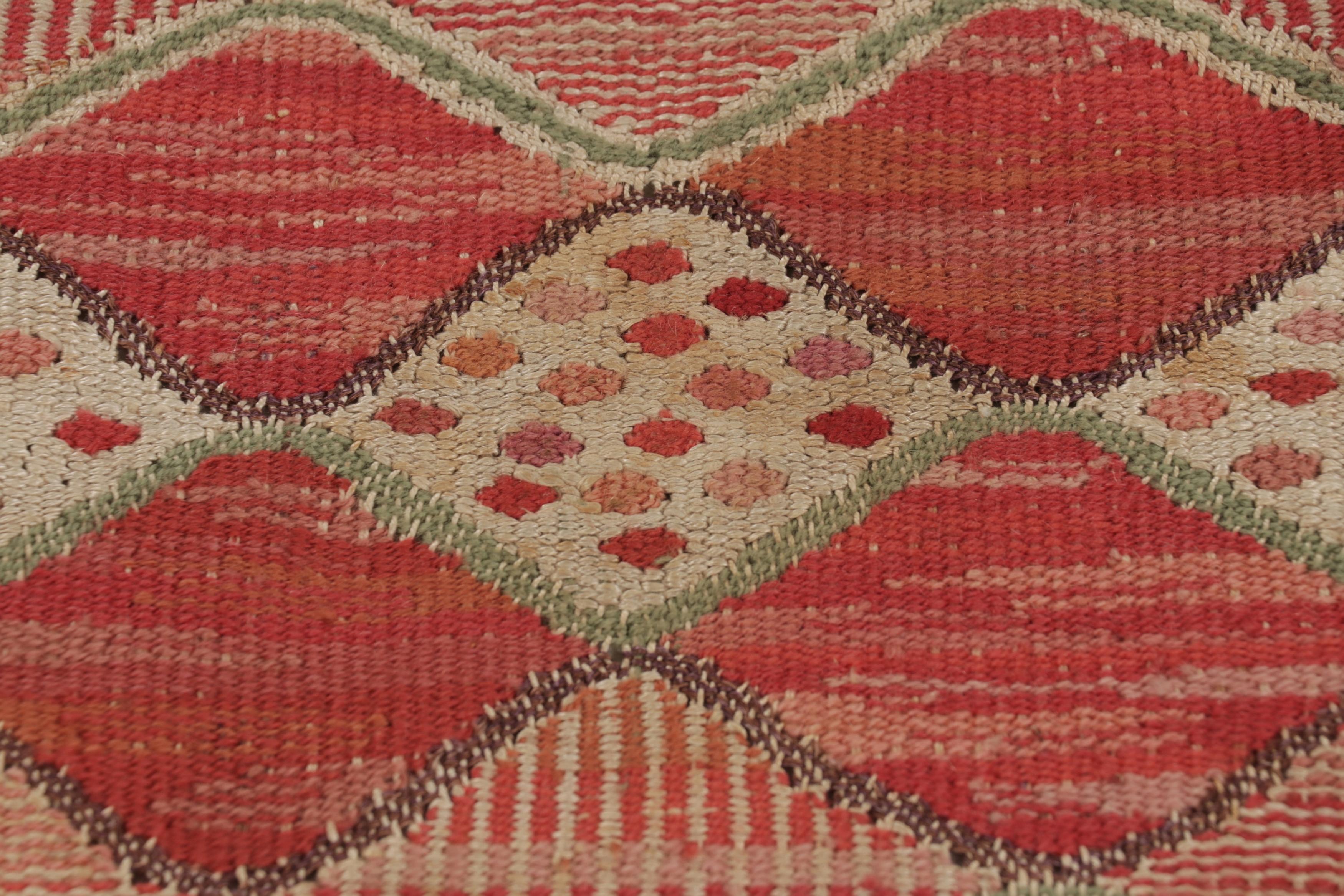 Dieser antike schwedische Wandteppich im Format 1x1 ist ein seltenes und ikonisches Überbleibsel der Werke der skandinavischen Design-Matriarchin Barbo Nilsson - ein signiertes Sammlerstück und eine außergewöhnliche Ergänzung der von Rug & Kilim