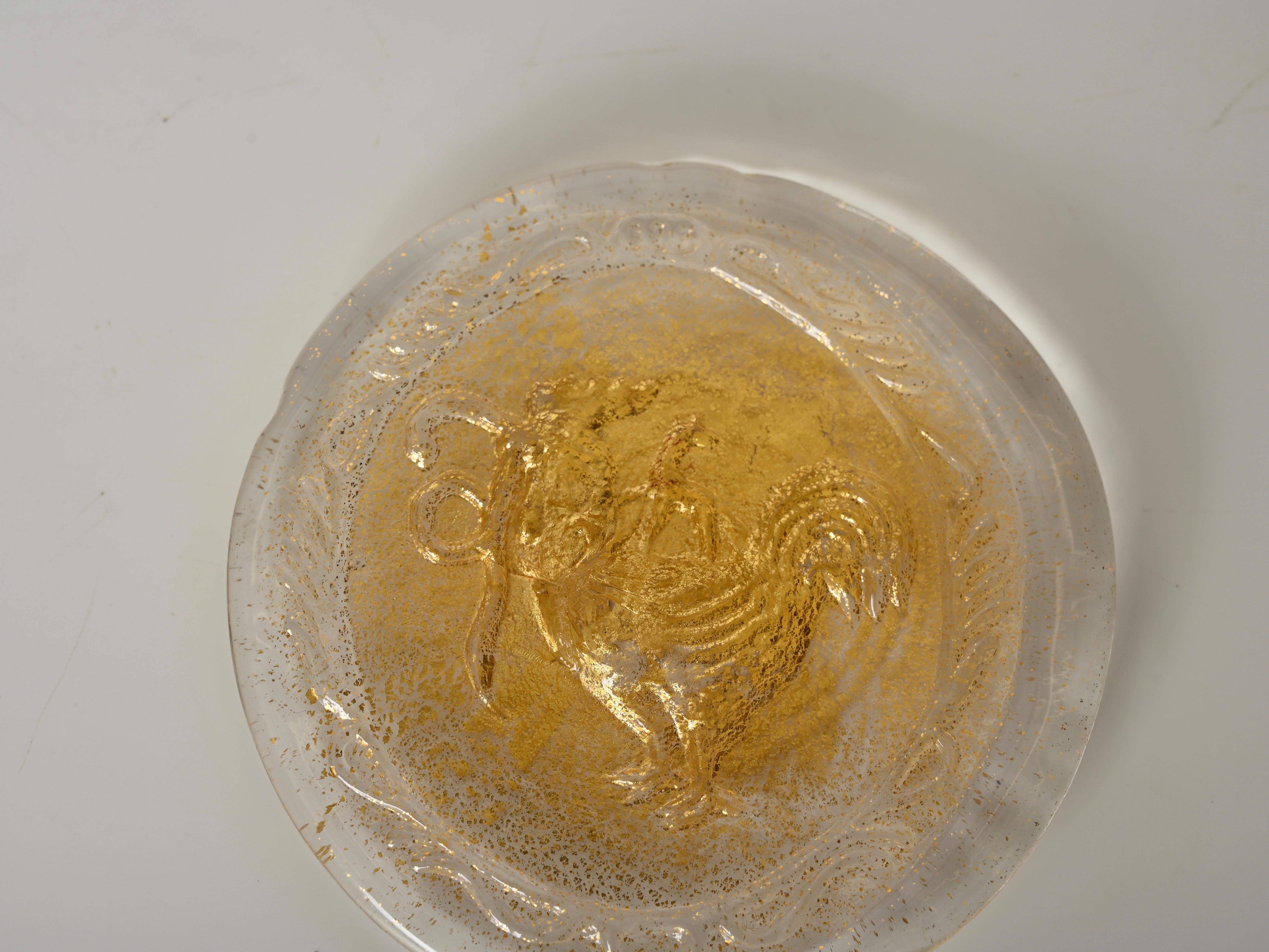 Presse-papier en forme de verre en cristal doré de Murano signé Barovier&Toso, Italie années 1950 en vente 5