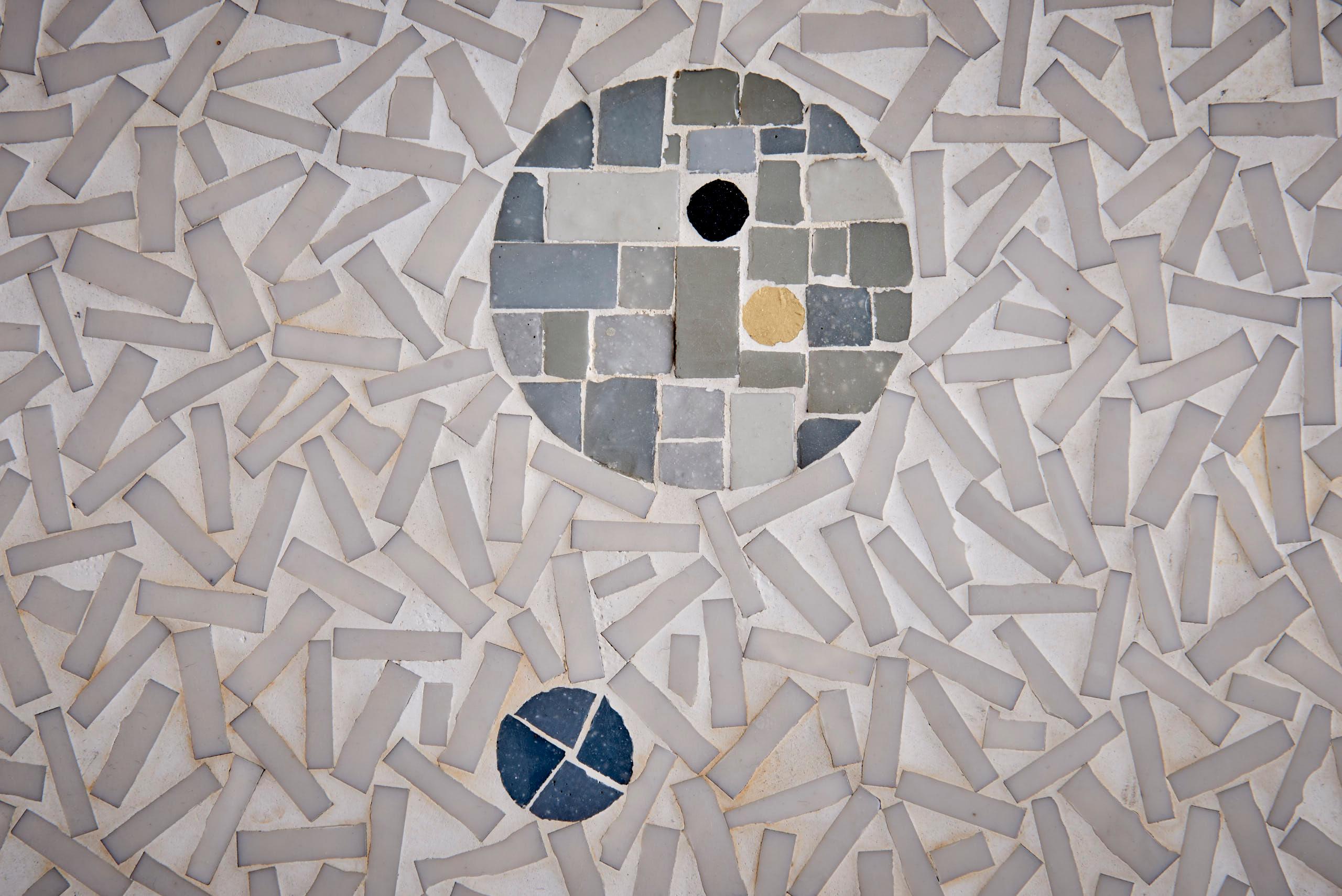 Signierter Mosaik-Couchtisch von Berthold Muller auf Holzsockel, Deutschland, 1958 im Angebot 2