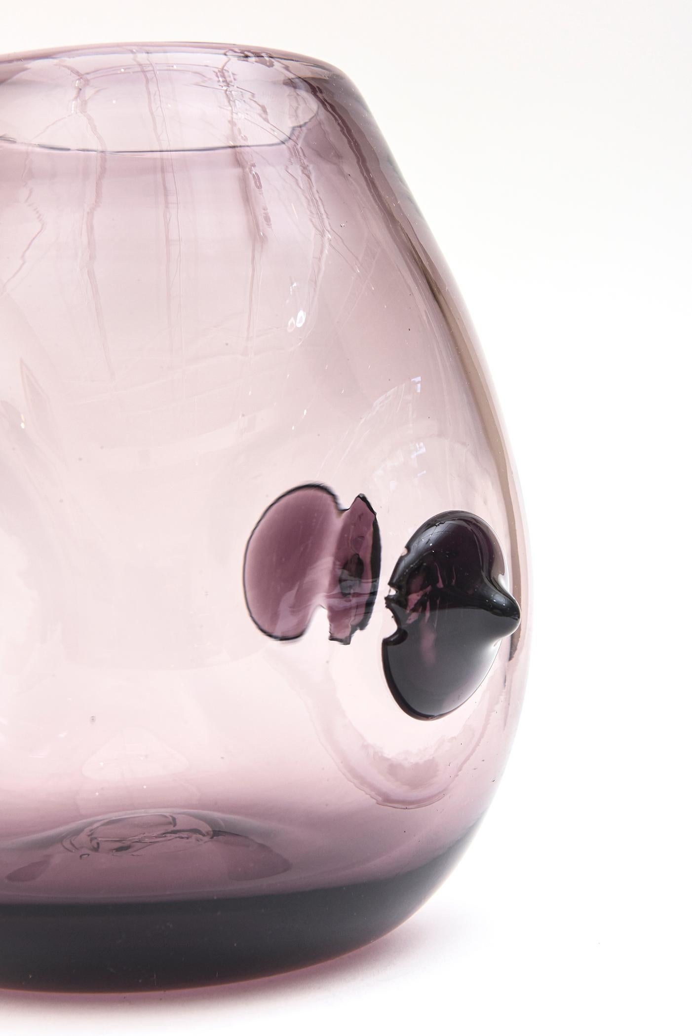 Verre brun Wayne Husted for Blenko Vintage Rare Purple Glass Vase with Nipple Protrusions en vente