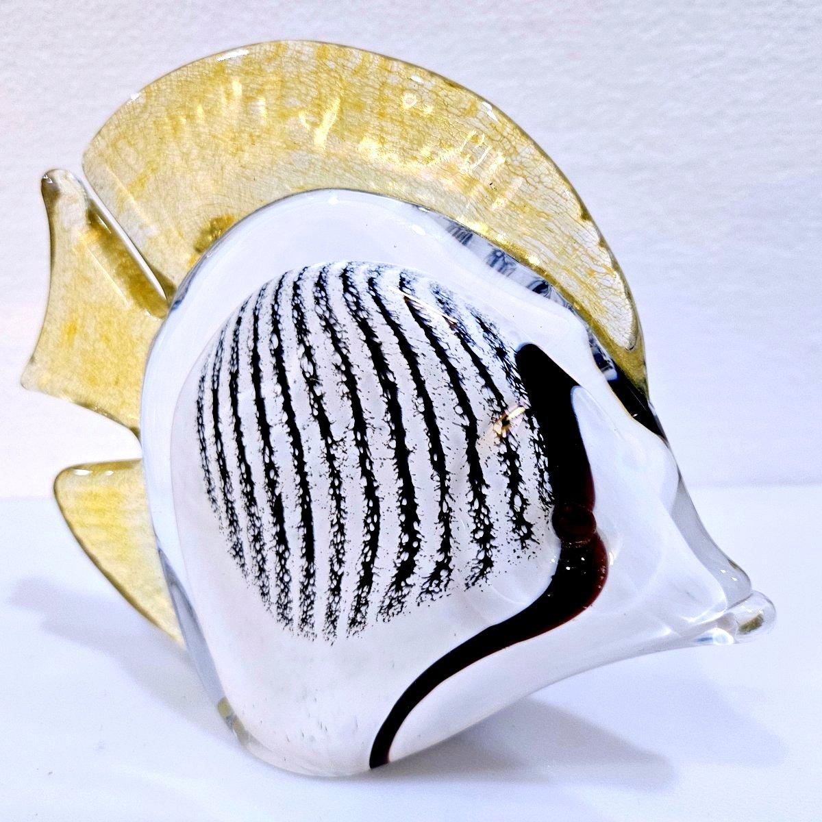 Mid-Century Modern Closed Sale Sculpture de poisson en verre soufflé signée Josef Marcolin, avec étiquette d'origine en vente