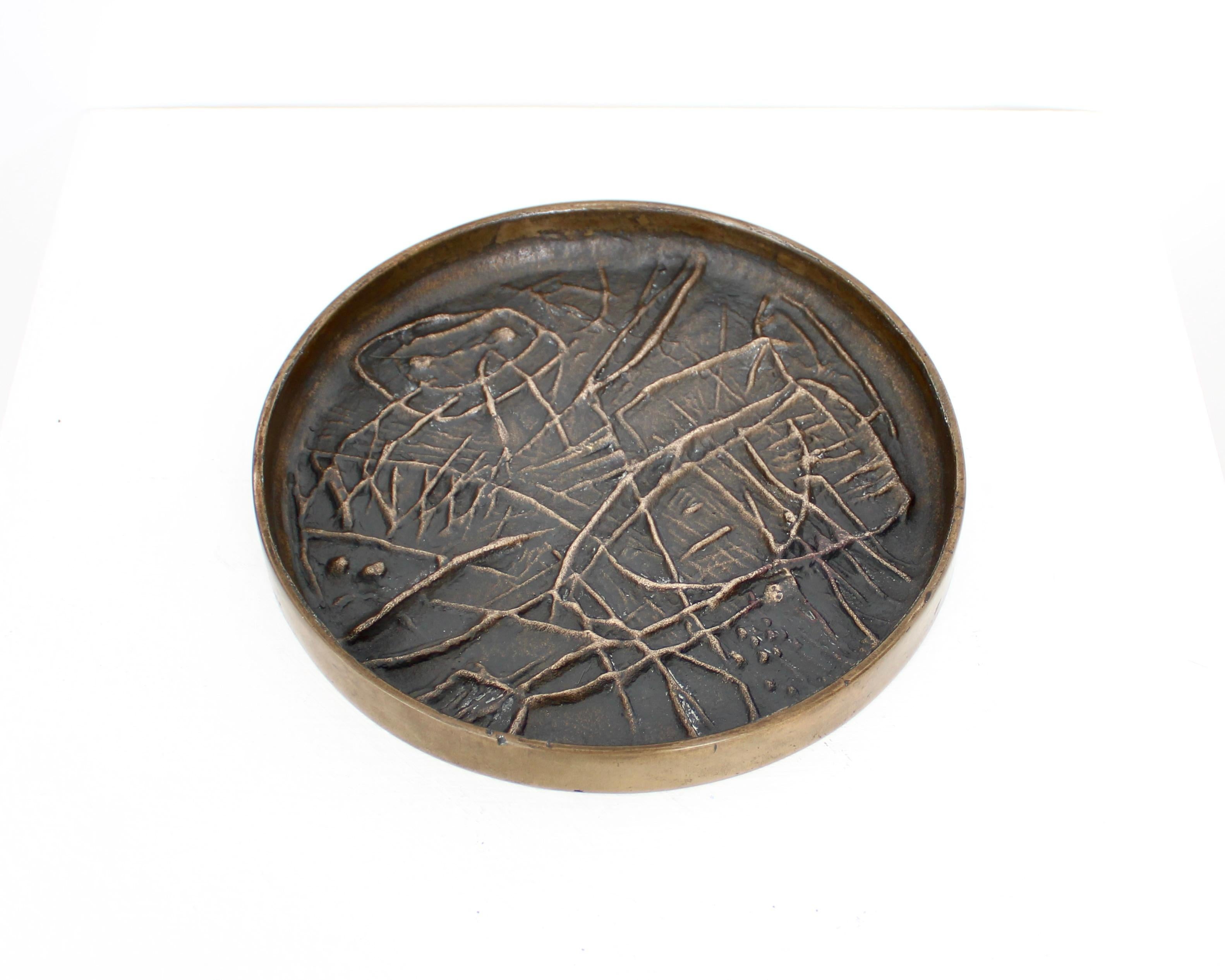 Signed Bronze Dish by Italian Gio Pomodoro Il Sestante Galeria In Good Condition For Sale In Chicago, IL