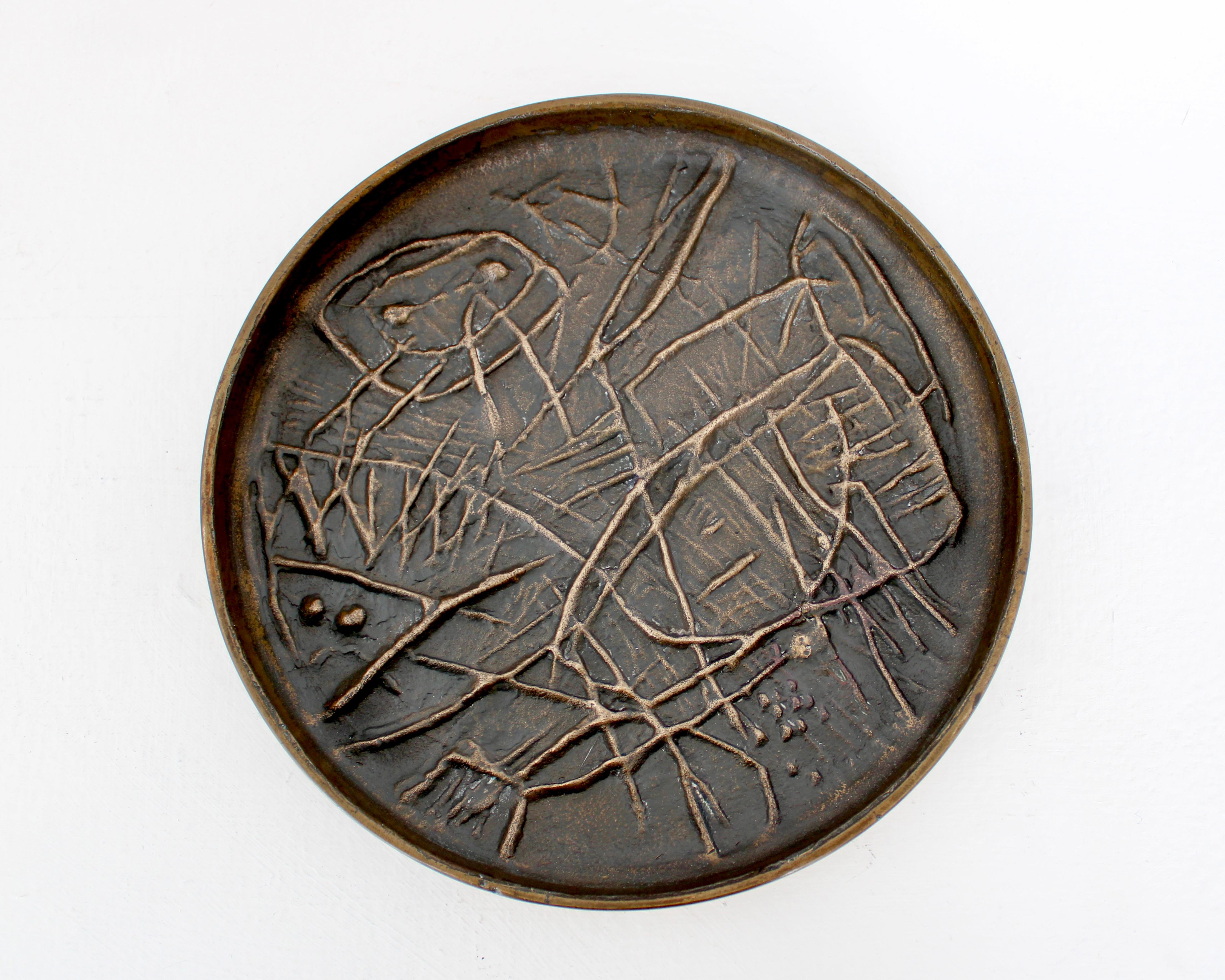Signed Bronze Dish by Italian Gio Pomodoro Il Sestante Galeria For Sale 2