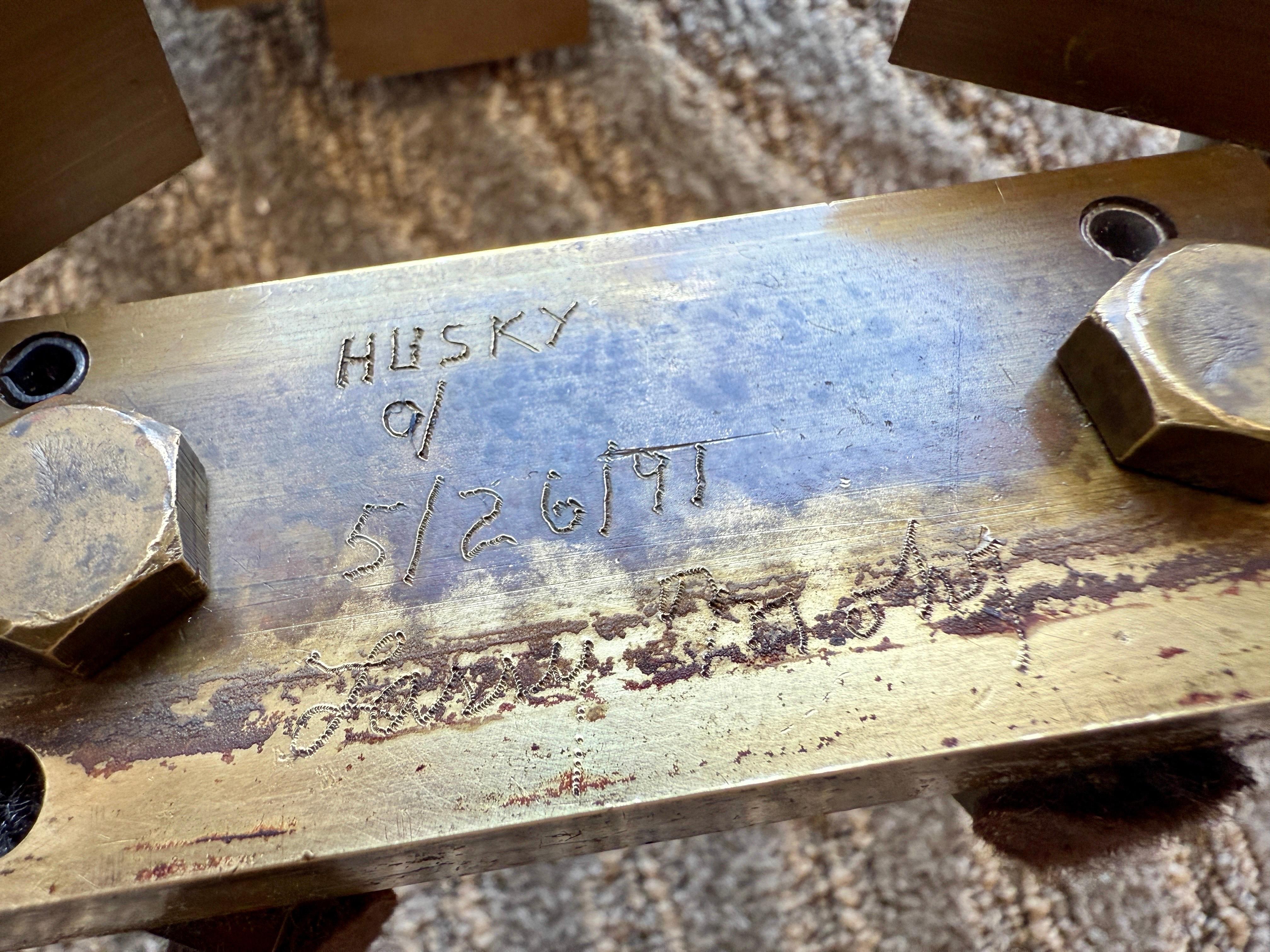 Escultura de bronce FIRMADA por el artista estadounidense Larry Mohr 