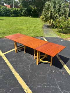 Mesa de comedor extensible de teca con solapas plegables, diseñada por Bruno Mathsson «Maria», década de 1960