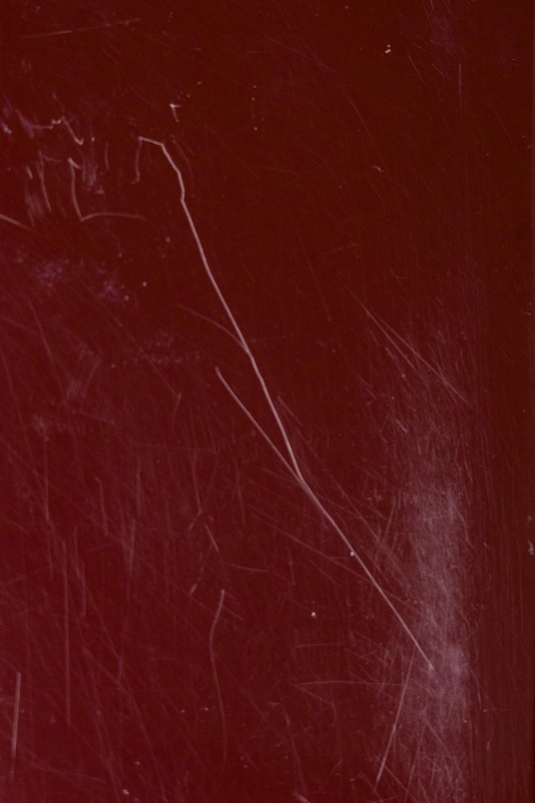 Signed Burgundy Lacquer & Brass End Table by Jean Claude Mahey - France 1970's For Sale 3