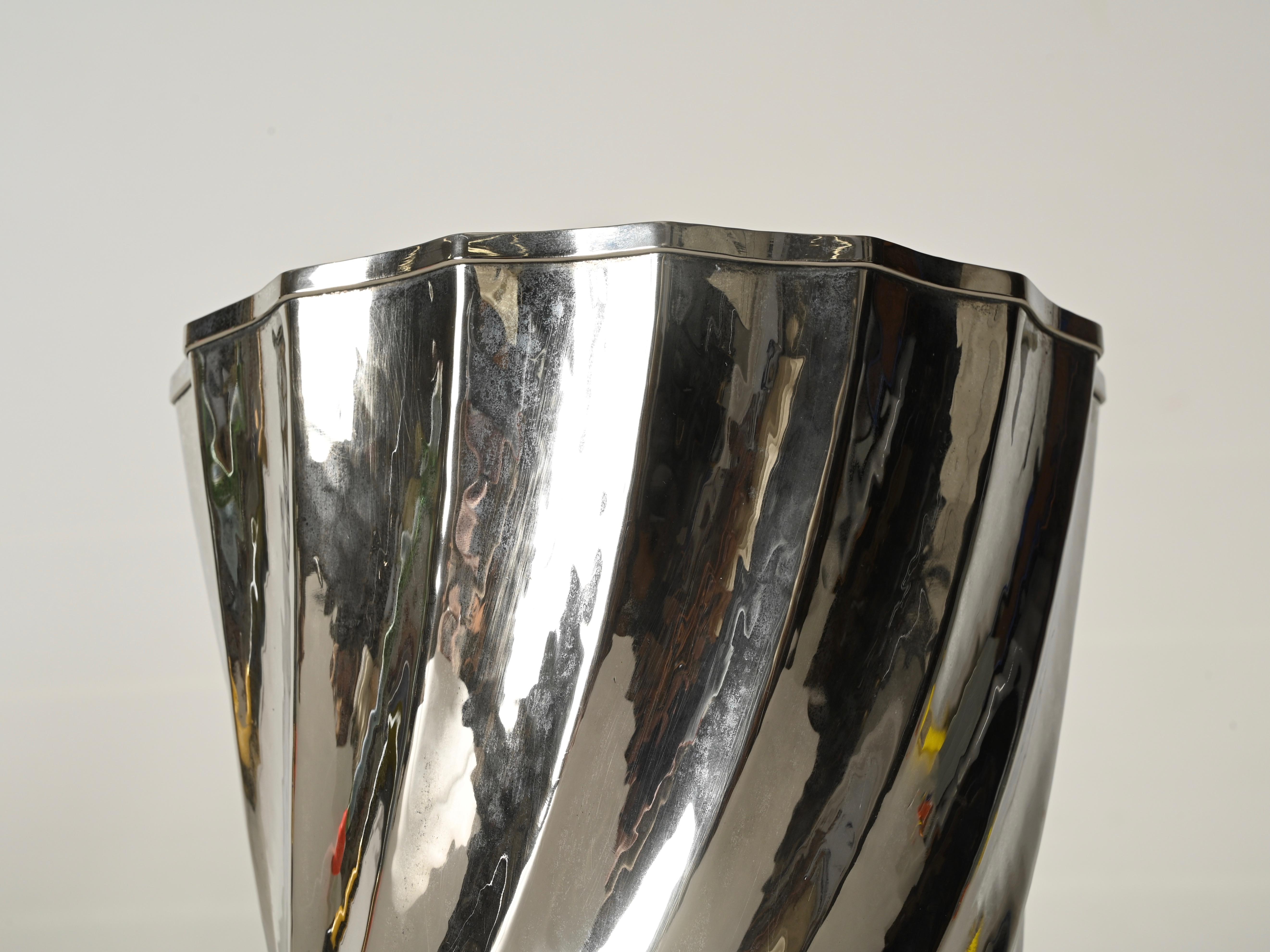 Signed Calegaro Ice Bucket in Hammered Silverplate, Italy 1970s For Sale 4