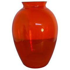 Signierte Vase aus Murano-Kunstglas von Carlo Moretti in Orange mit abgerundeter Form
