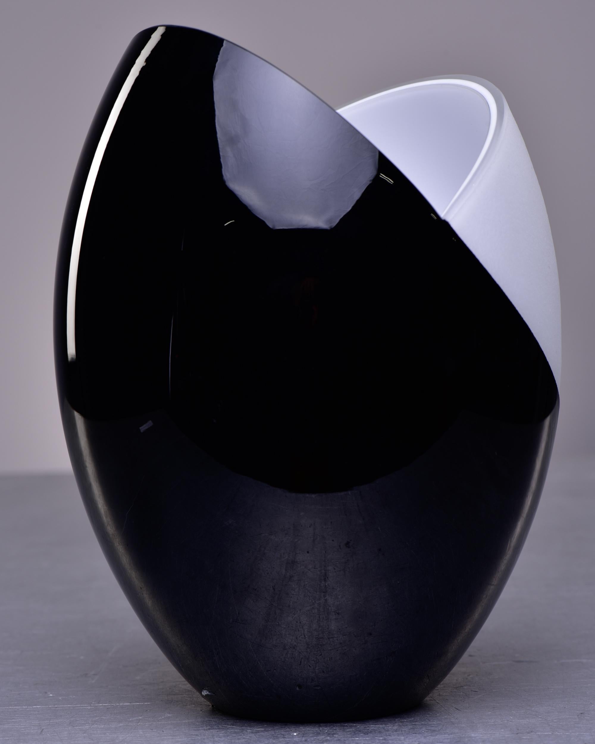 Contemporary Signed Carlo Nason Murano Glass Black and White Chrysalis Vase For Sale