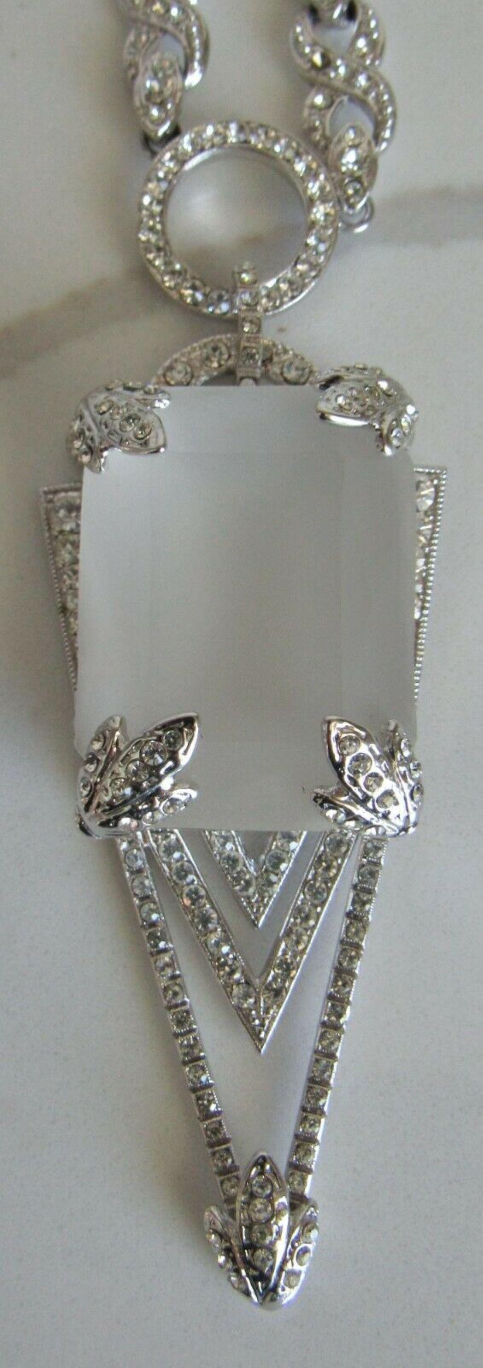 Schillerndes Kristall von Carlo Zini, signiert  Schmuckhalskette im Art déco-Stil mit Juwelen Damen im Angebot
