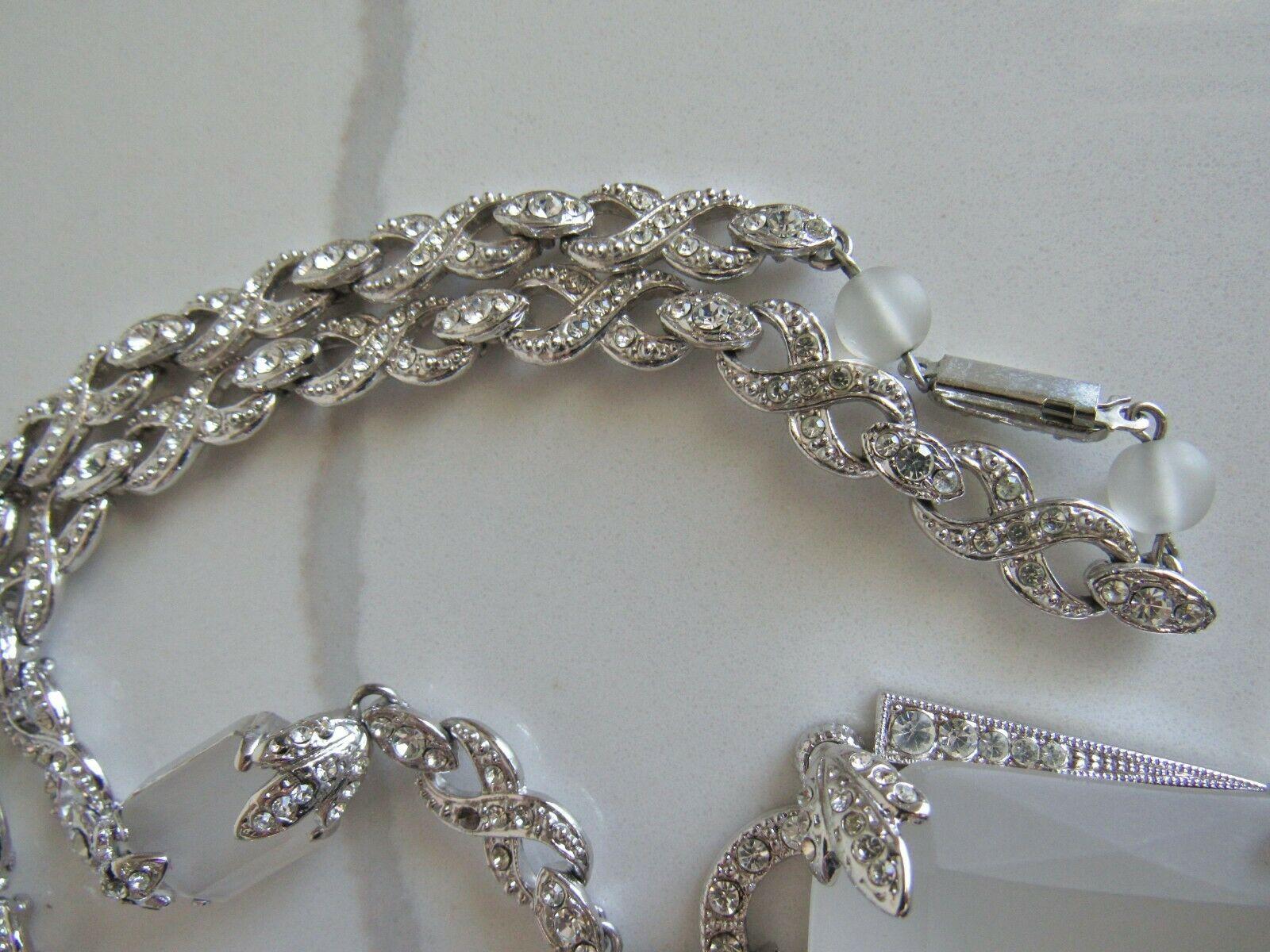 Signed Carlo Zini Designer Sparkling Crystal  Art Deco Style Jeweled Necklace In New Condition For Sale In Montreal, QC