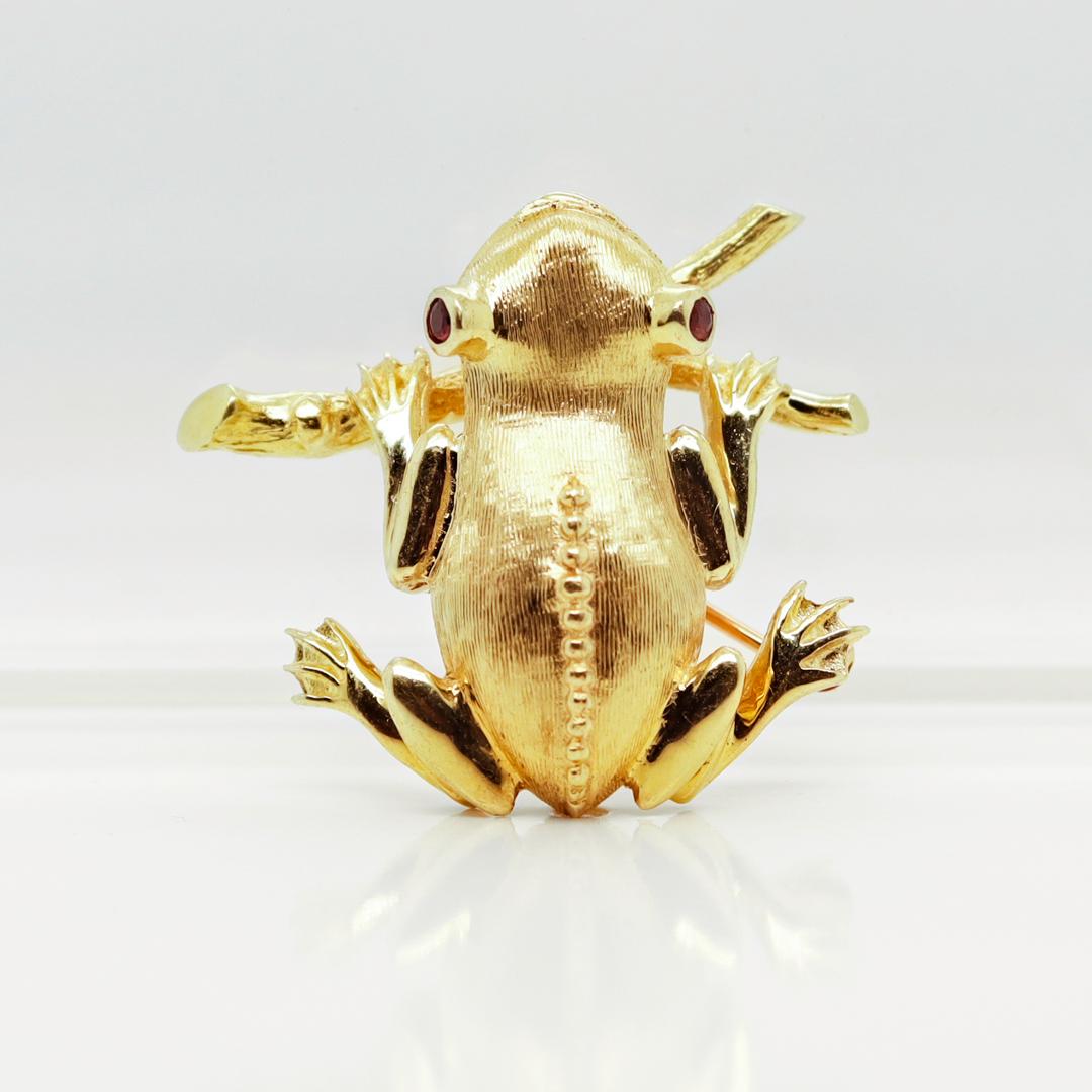 Round Cut Signed Cartier Mid-Century 14K Gold Tree Frog Brooch or Pin For Sale