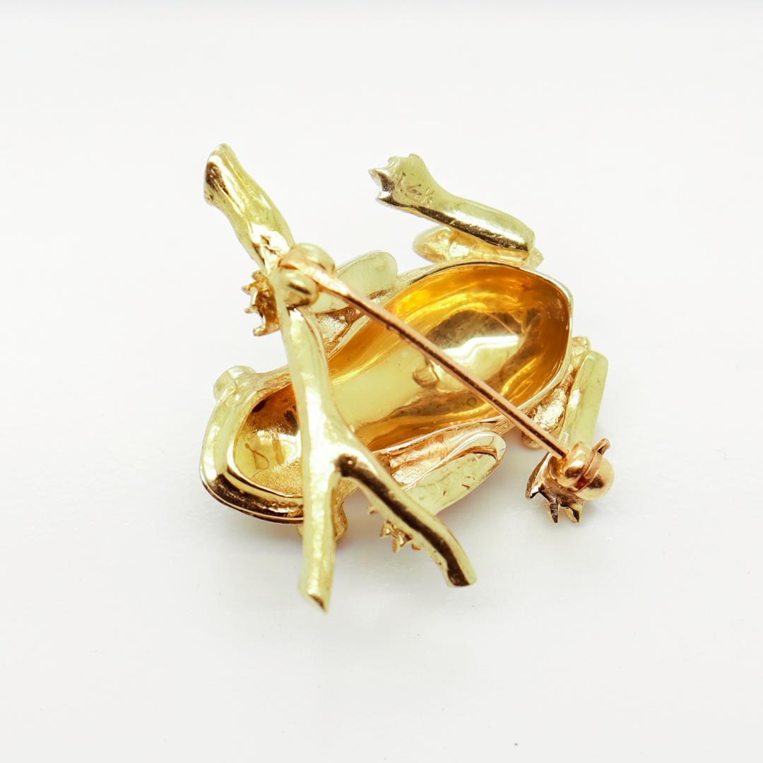 Women's or Men's Signed Cartier Mid-Century 14K Gold Tree Frog Brooch or Pin For Sale