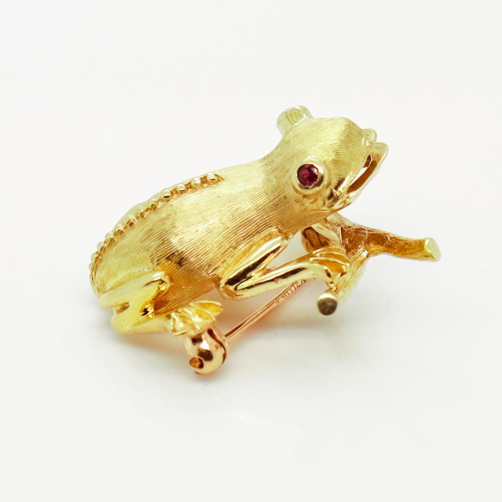 Signed Cartier Mid-Century 14K Gold Tree Frog Brooch or Pin For Sale 2
