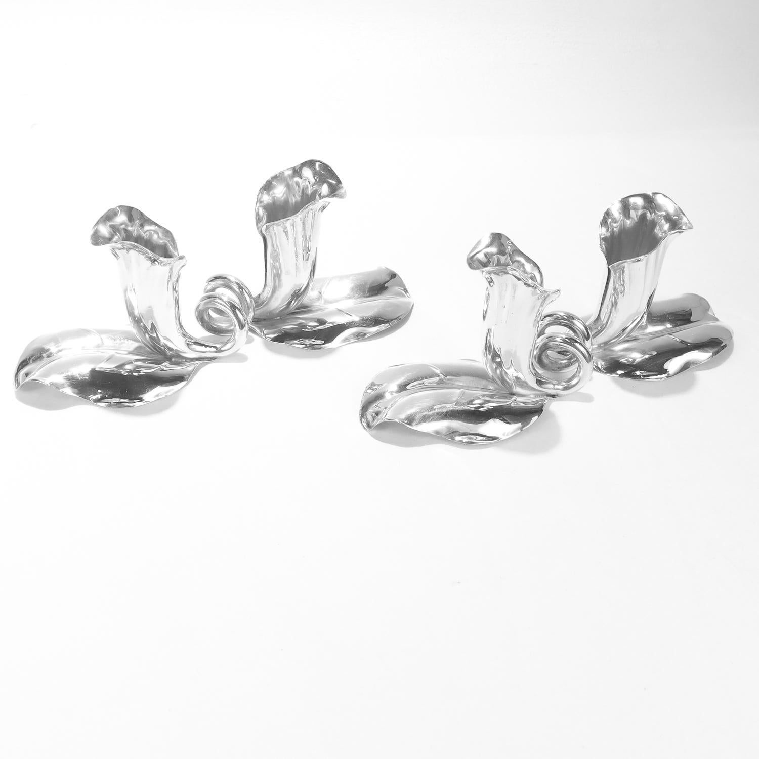 Candelieri a fiore firmati Cartier in argento sterling della metà del secolo, di stile modernista in vendita 3