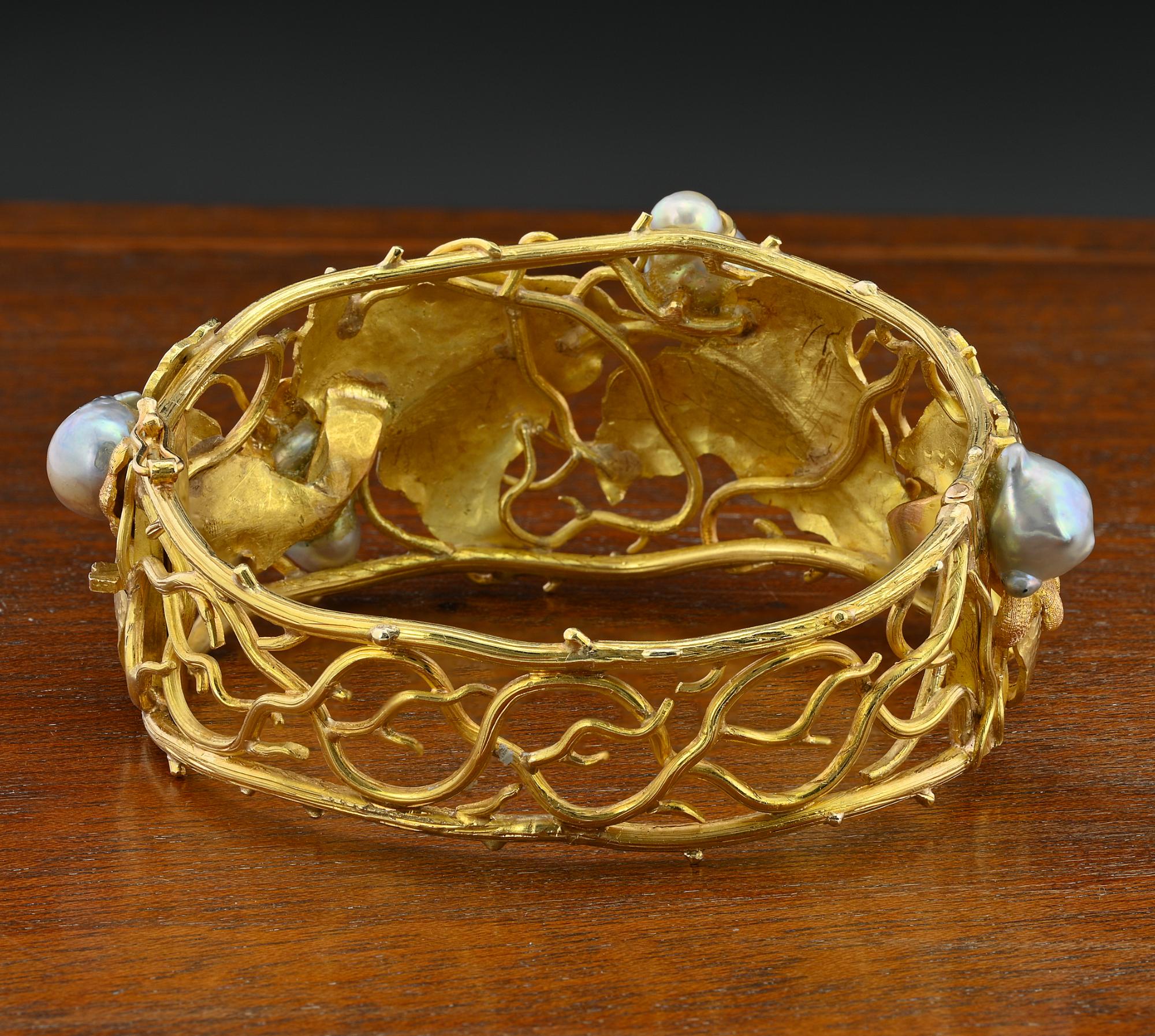  Signed Cecconi Leaf and Pearl 18 KT Mid-century Bangle For Sale 5