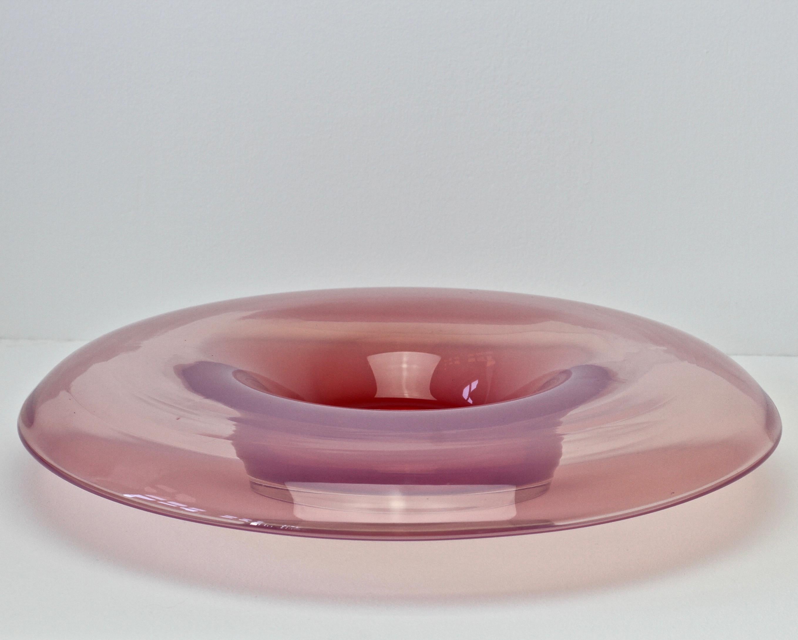 Italian Signed Cenedese Murano Glass Vibrantly Colored Pink 'Jellyfish' Serving Bowl