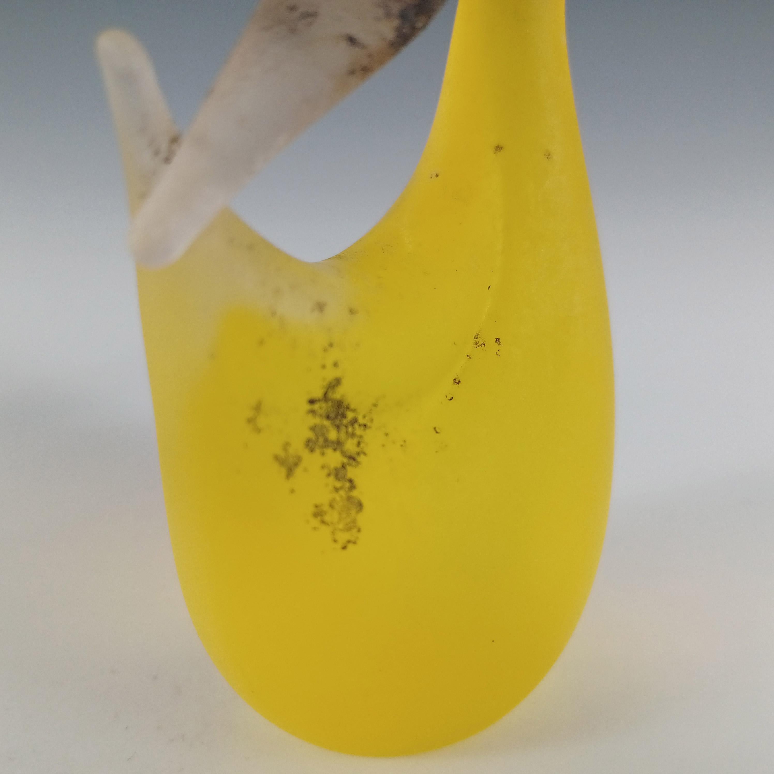 SIGNED Cenedese Murano 'Scavo' Yellow Glass Swan Sculpture For Sale 1