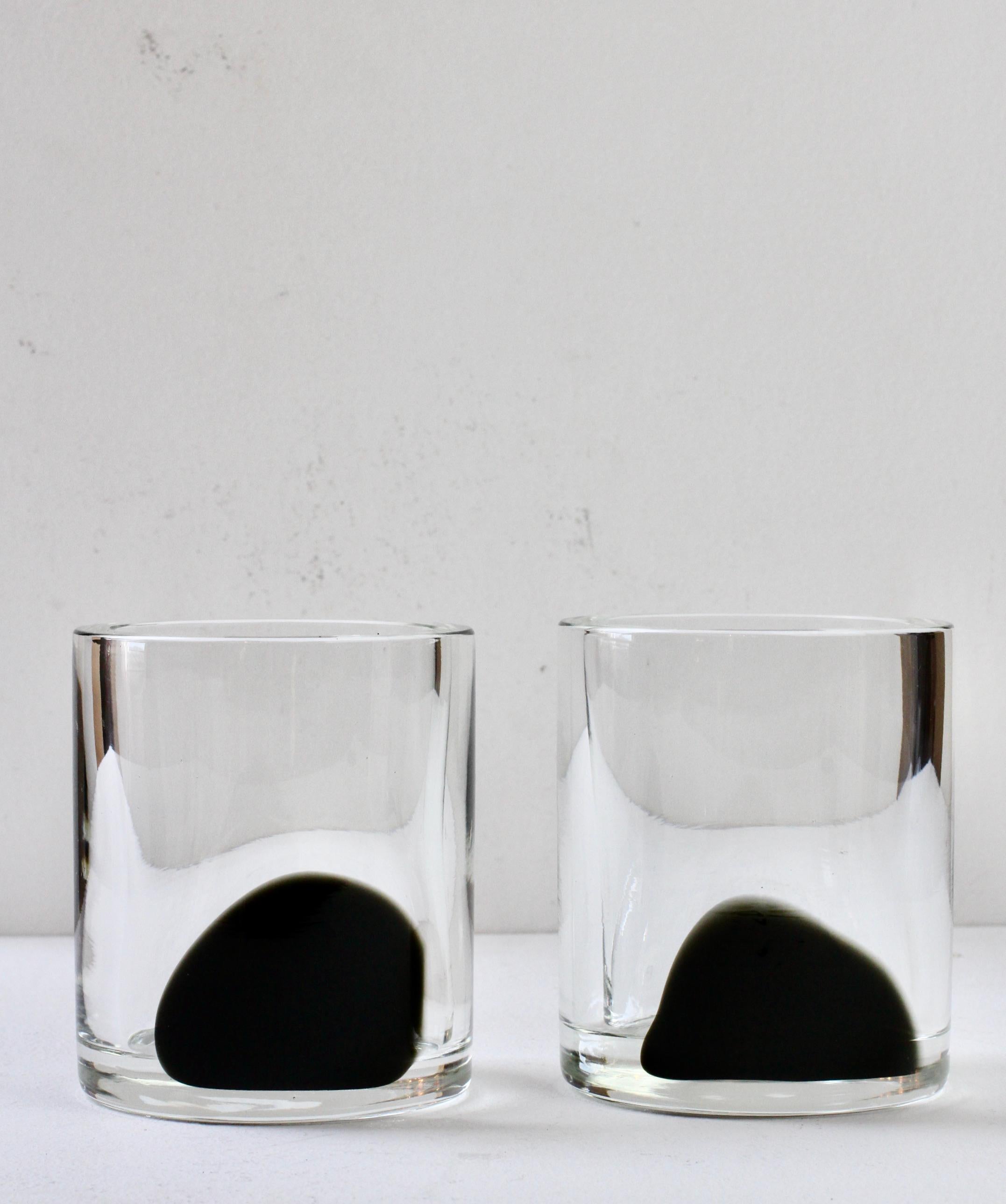 Paire de vases en verre de Murano noir et transparent signés Cenedese, datant du milieu du siècle dernier. en vente 3