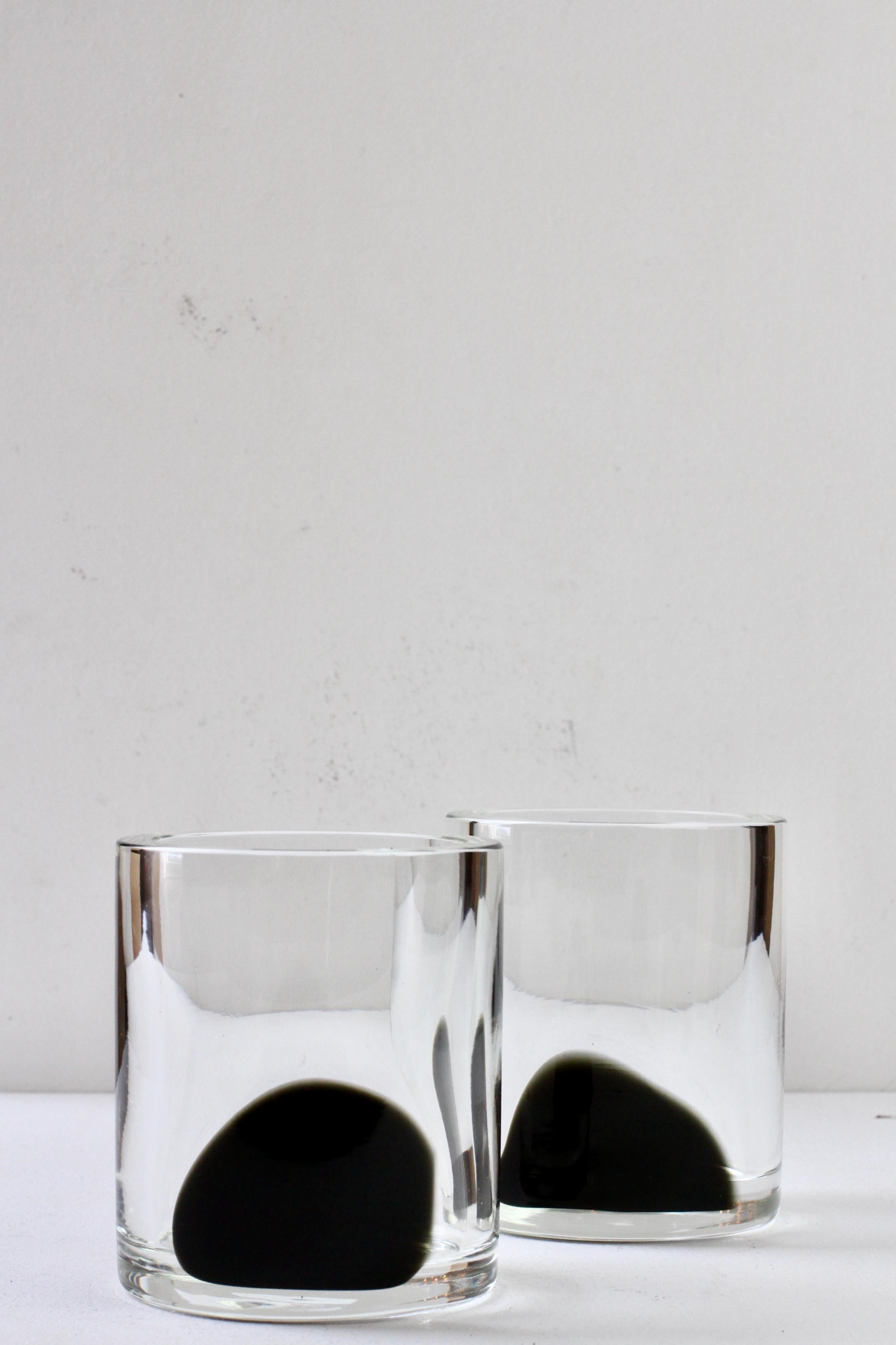 Paire de vases en verre de Murano noir et transparent signés Cenedese, datant du milieu du siècle dernier. en vente 4