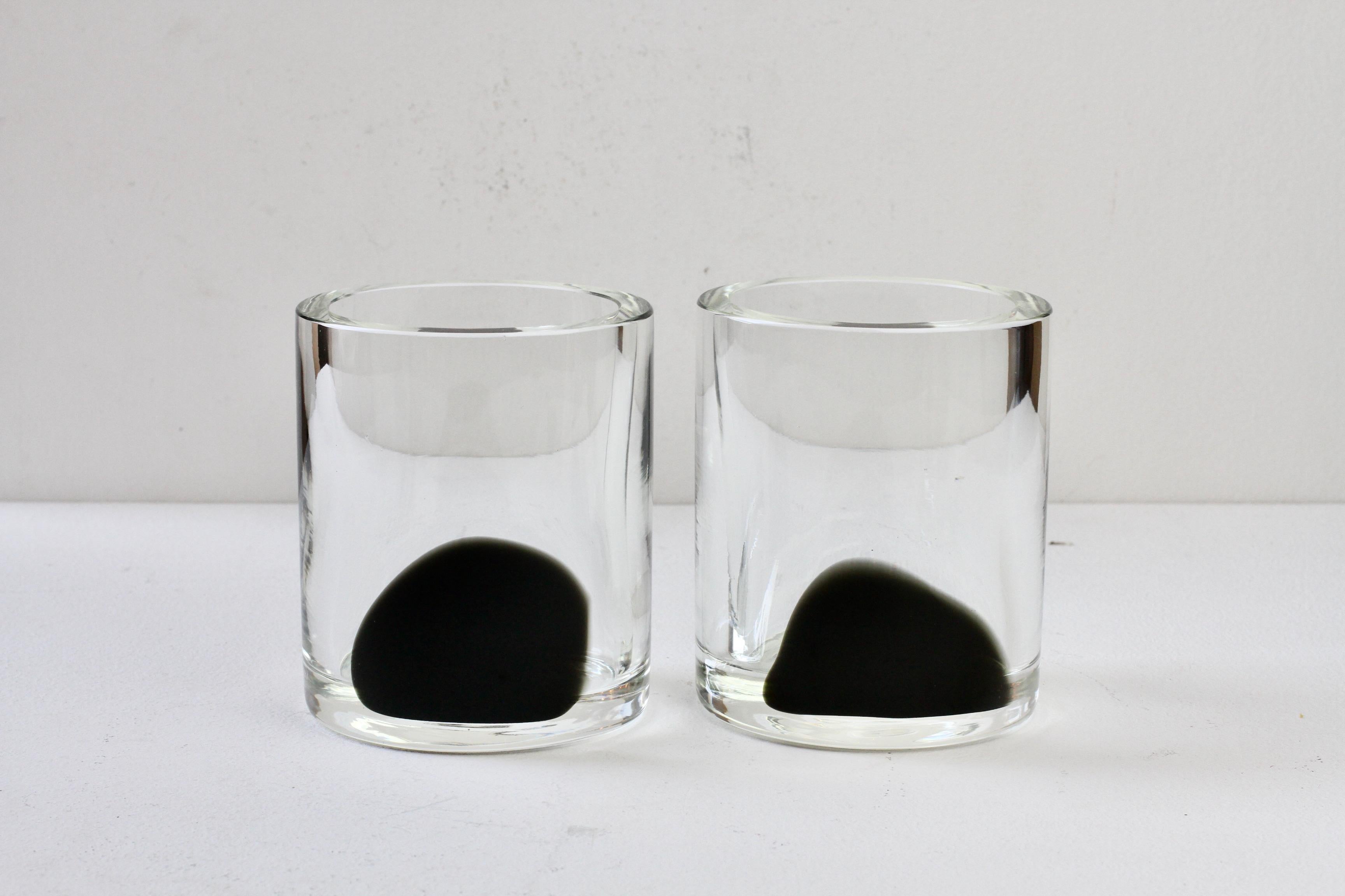 Paire de vases en verre de Murano noir et transparent signés Cenedese, datant du milieu du siècle dernier. en vente 5