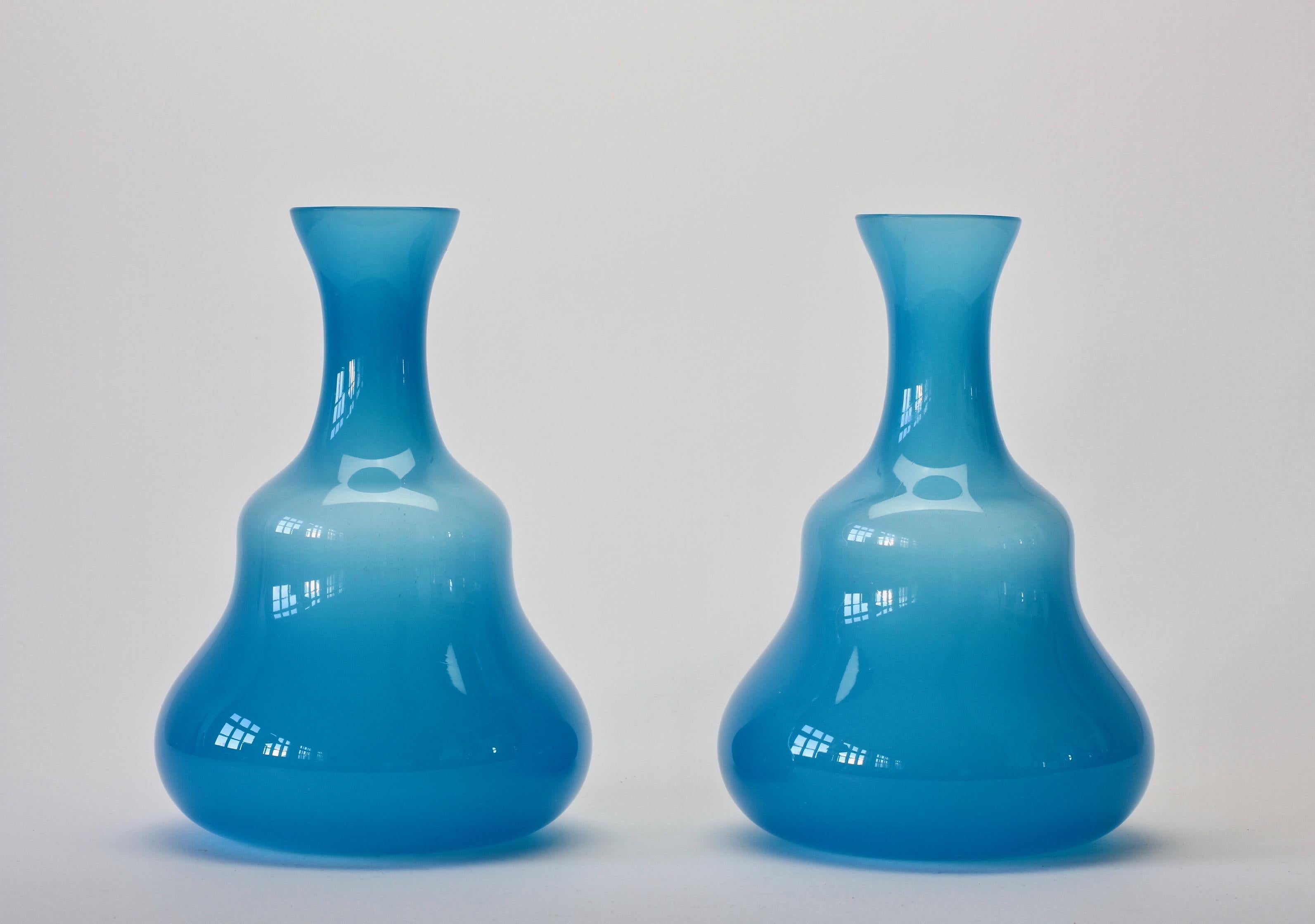 20th Century Signed Cenedese Vintage Midcentury Pair of Blue Italian Murano Glass Vases