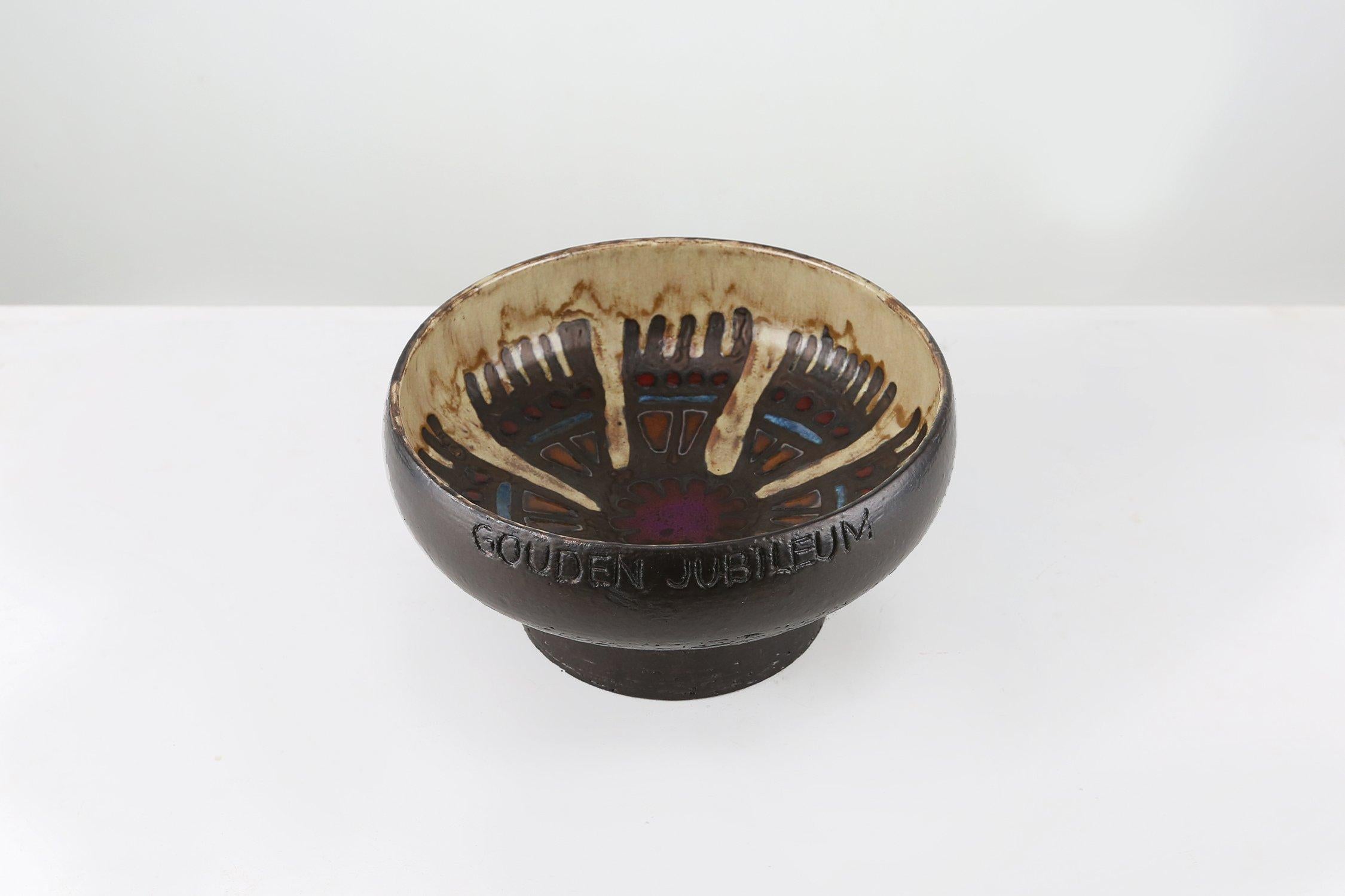 Signed Ceramic Bowl by the Belgian workshop Perignem, 1960s For Sale 3