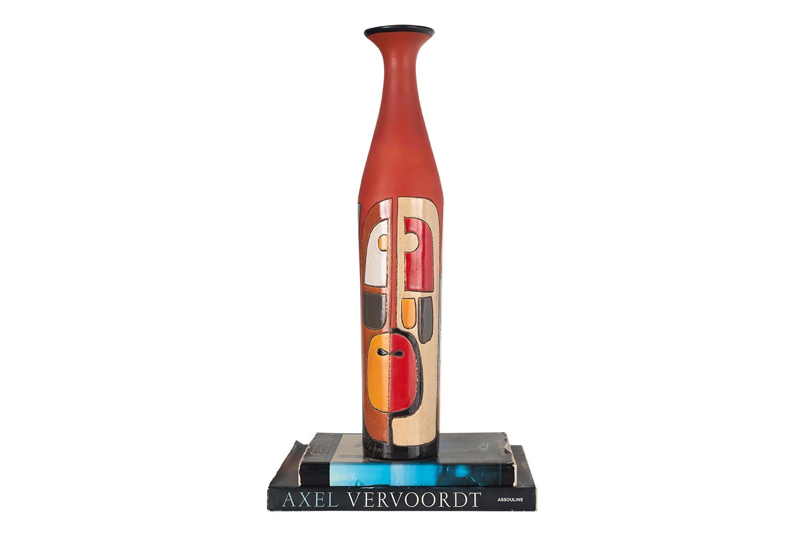 Ceramica Caricatore e vaso firmati - Eduardo Vega in vendita