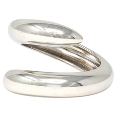 Signed Chaumet 18 Karat White Gold Swirl Ring