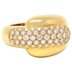 Chaumet 18 Karat Yellow Gold Diamond Ring