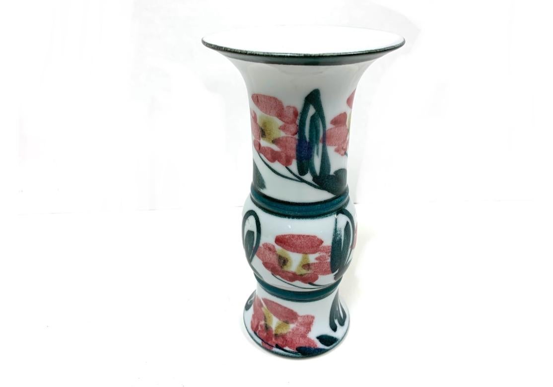 Vase chinois signé de forme 