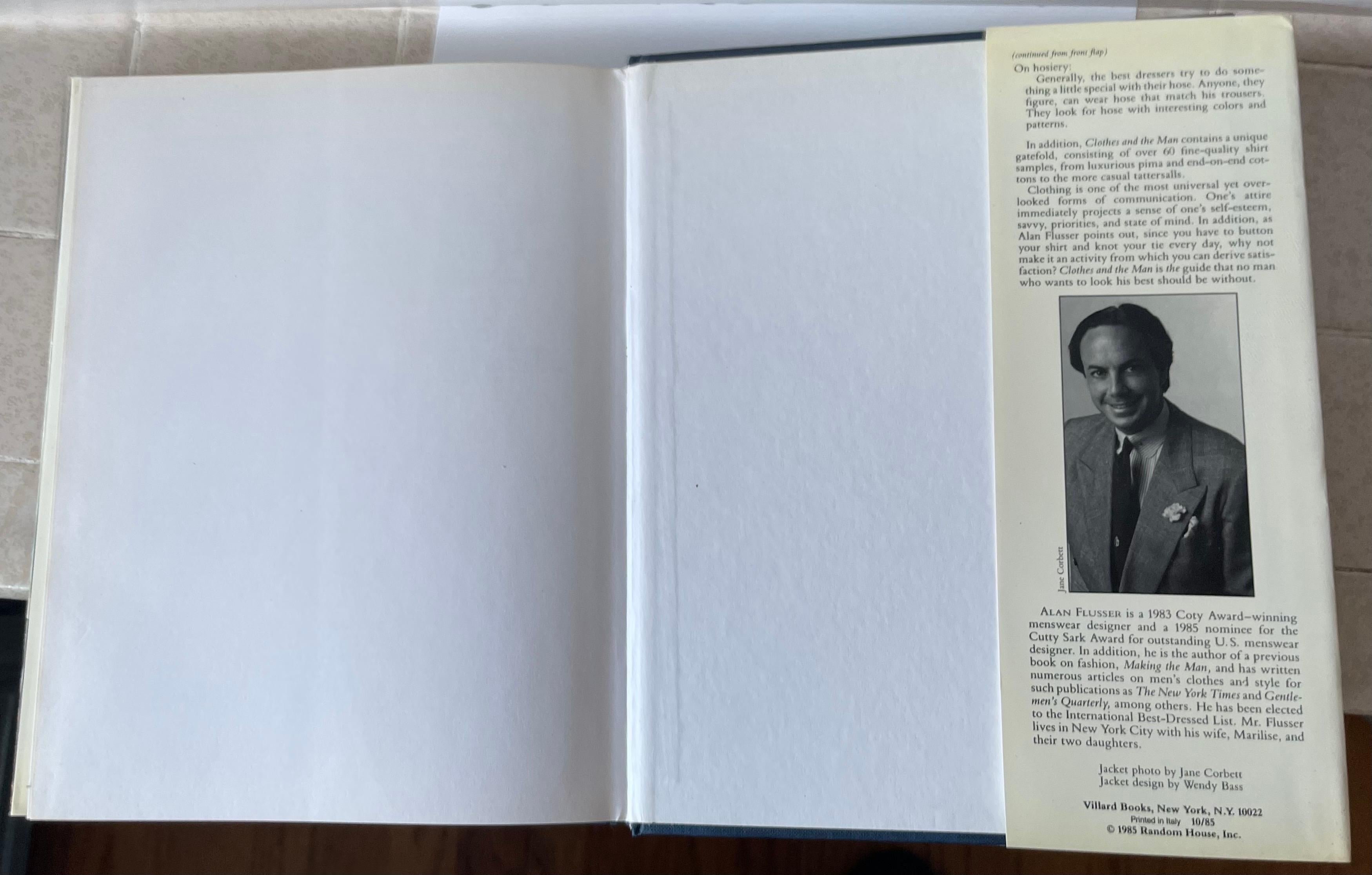 Signed Clothes and the Man by Alan Flusser Hardcover Book In condizioni buone in vendita a Stamford, CT