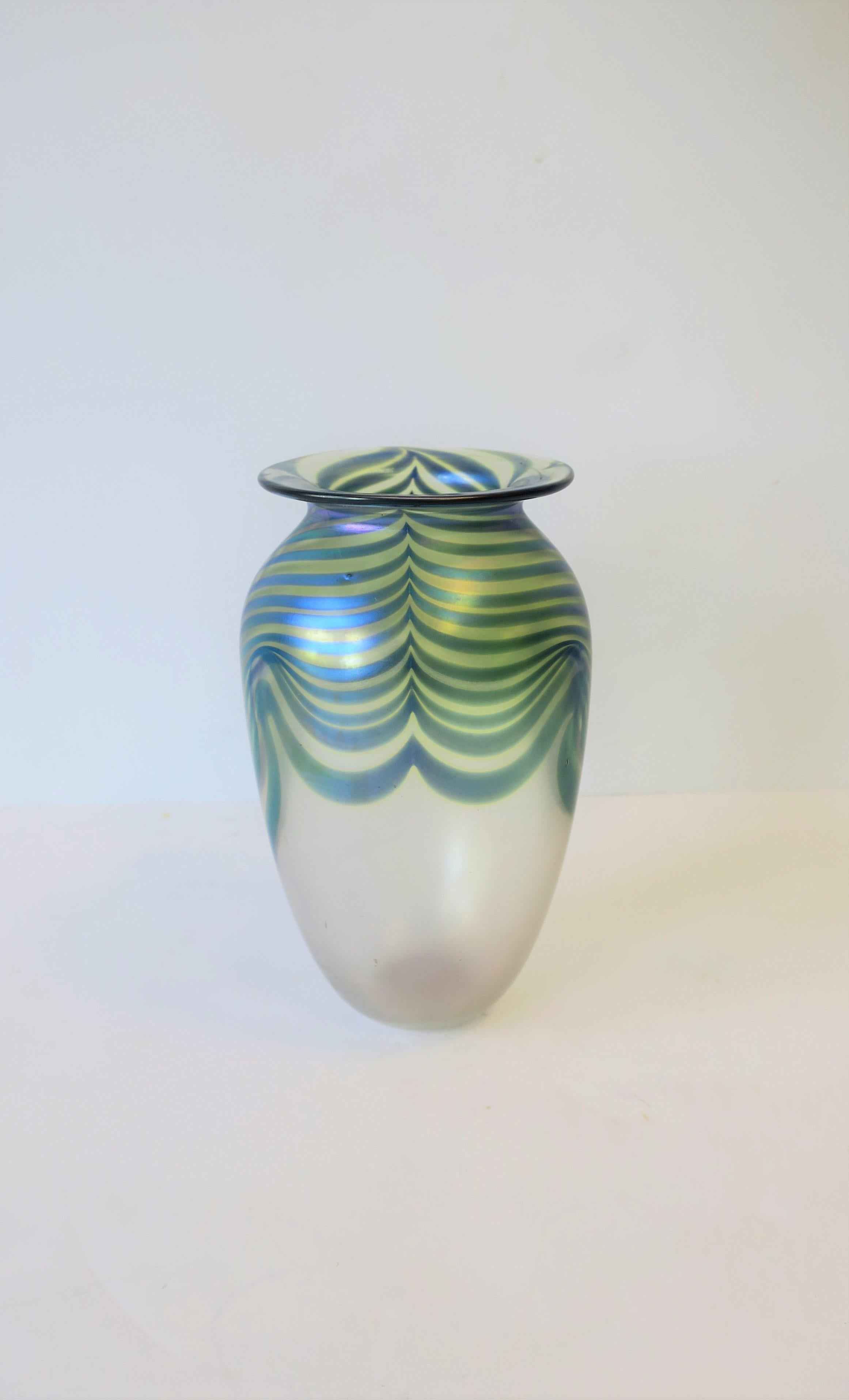 Art Nouveau Style Art Glass Vase Signed Contemporary, circa 1980s For Sale 3