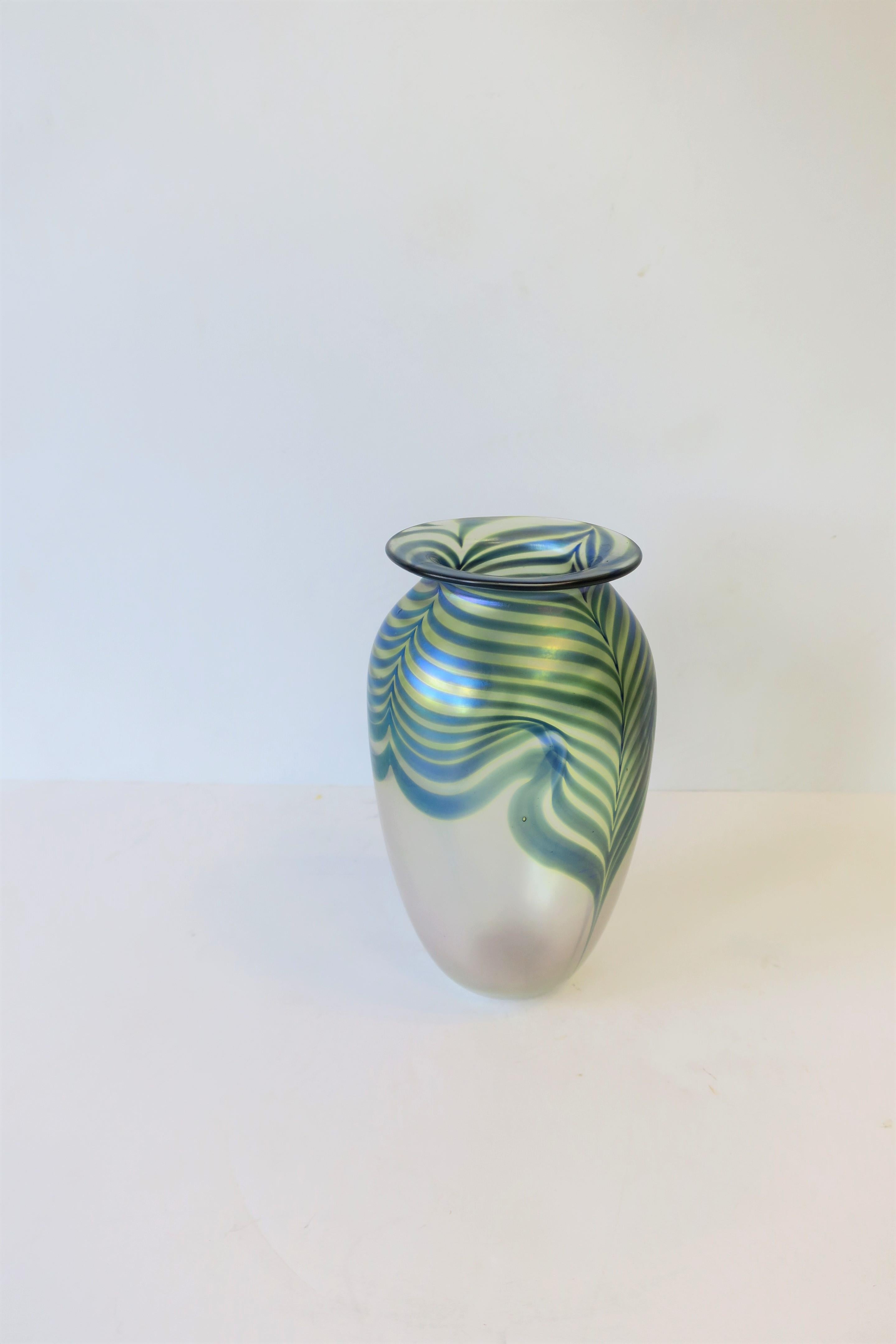 Art Nouveau Style Art Glass Vase Signed Contemporary, circa 1980s For Sale 4