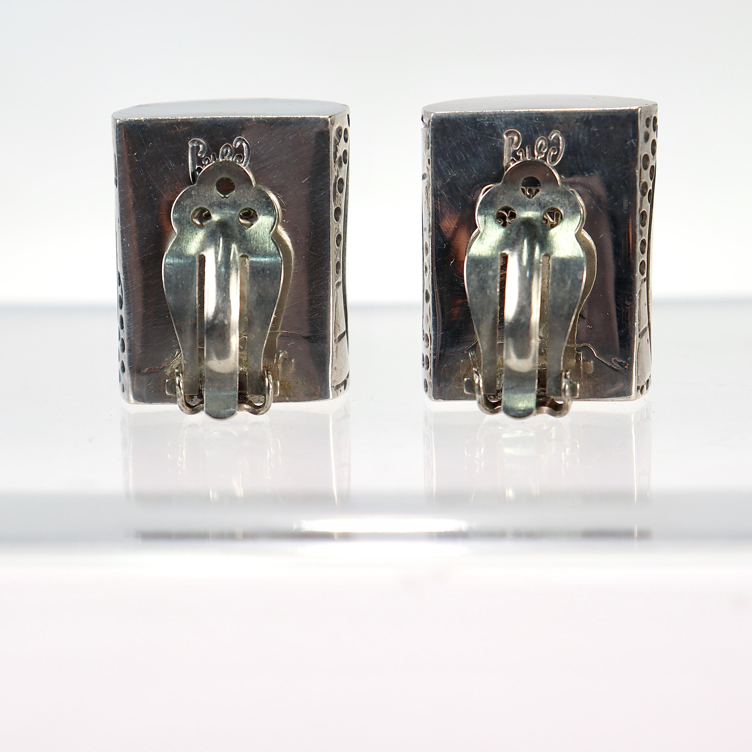 Signed 'Cony' Mid-Century Mexican Modernist Silver Clip-on Earrings by Victoria For Sale 1
