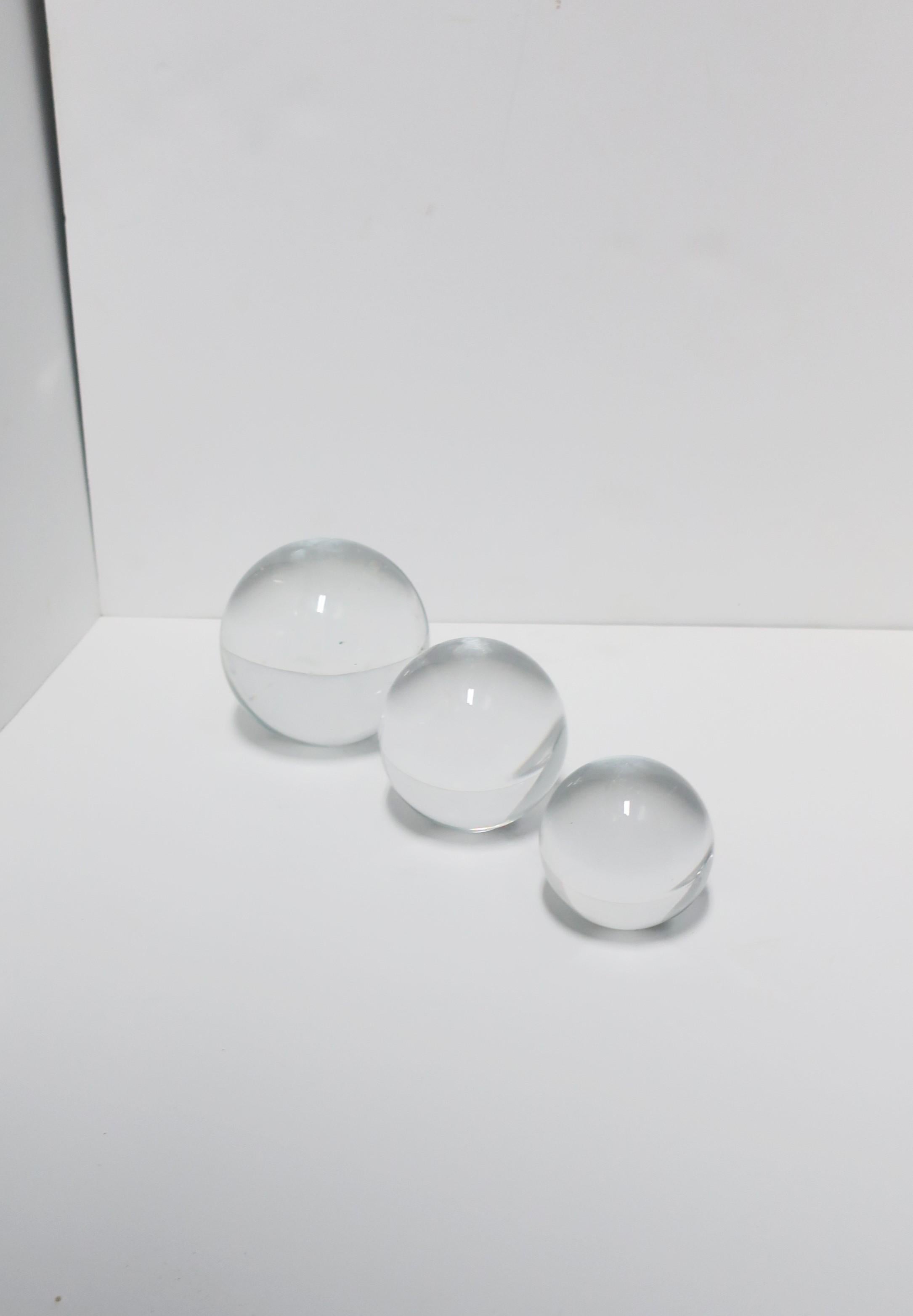 Crystal Ball Spheres Signed, circa 1980s New York, Set of 3 5