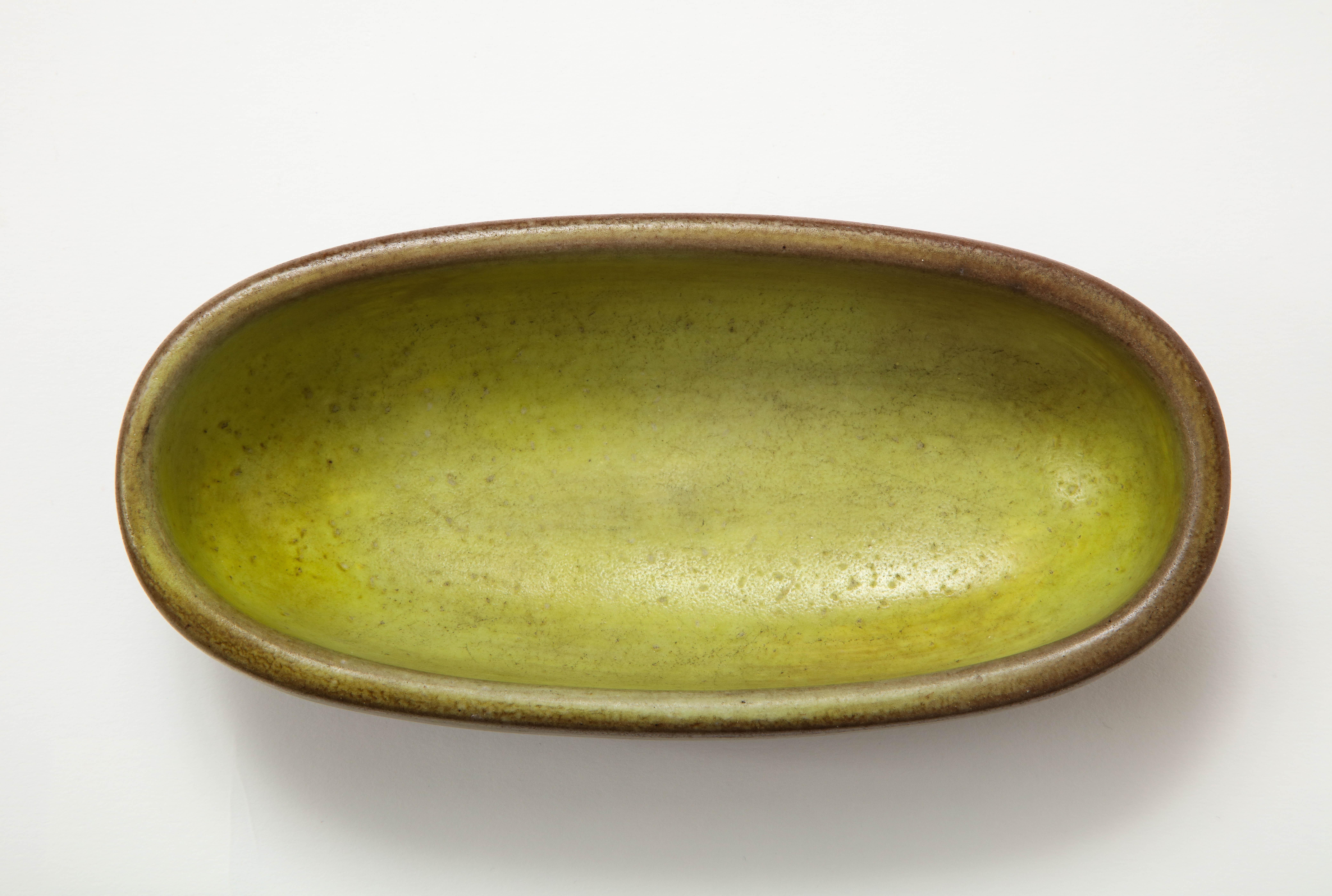 Brown and Green Oval Ceramic Tray by Dani and Jacques Ruelland, France, c. 1950s 2