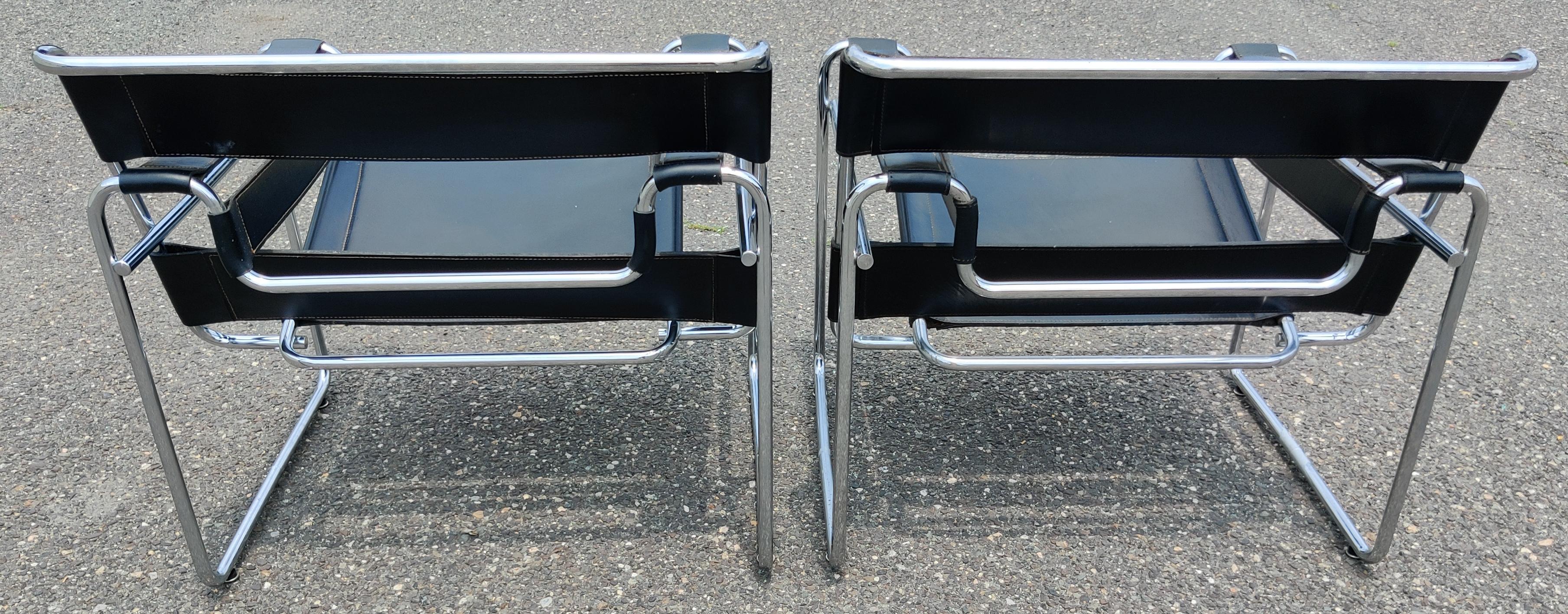American Signed & Dated Marcel Breuer Pair Wassily Lounge Chairs Knoll Blk Lthr & Chrome